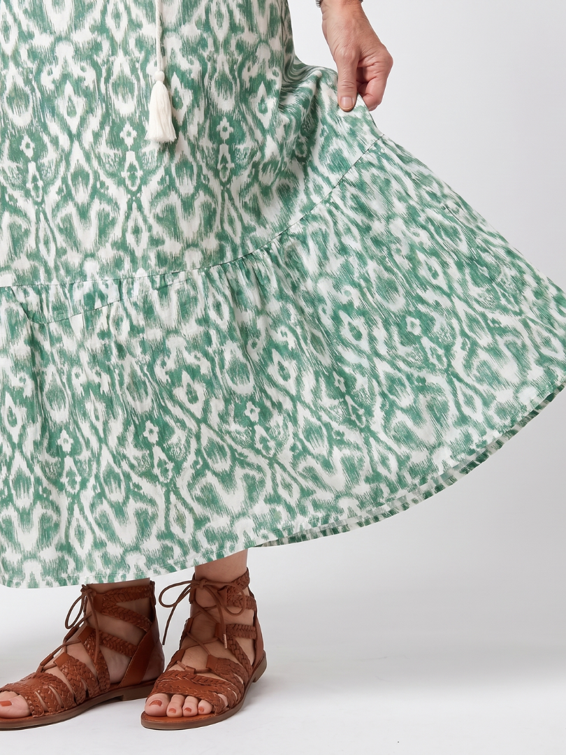 Isabella™ | Chic Patterned V Neck Midi Dress