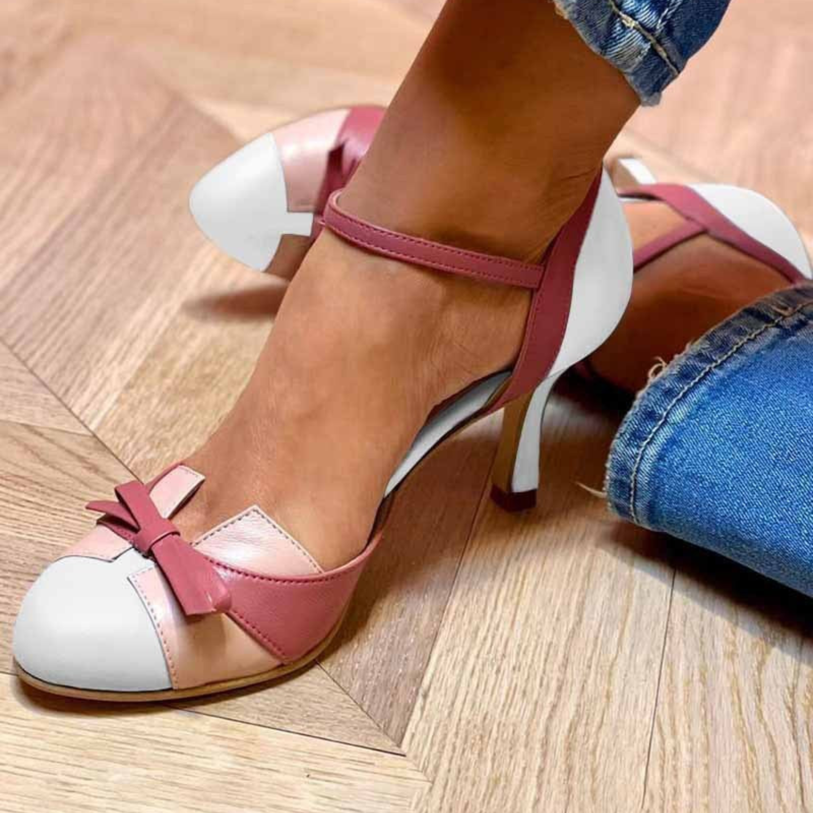 Isabella - Vintage Orthopedic Sandals