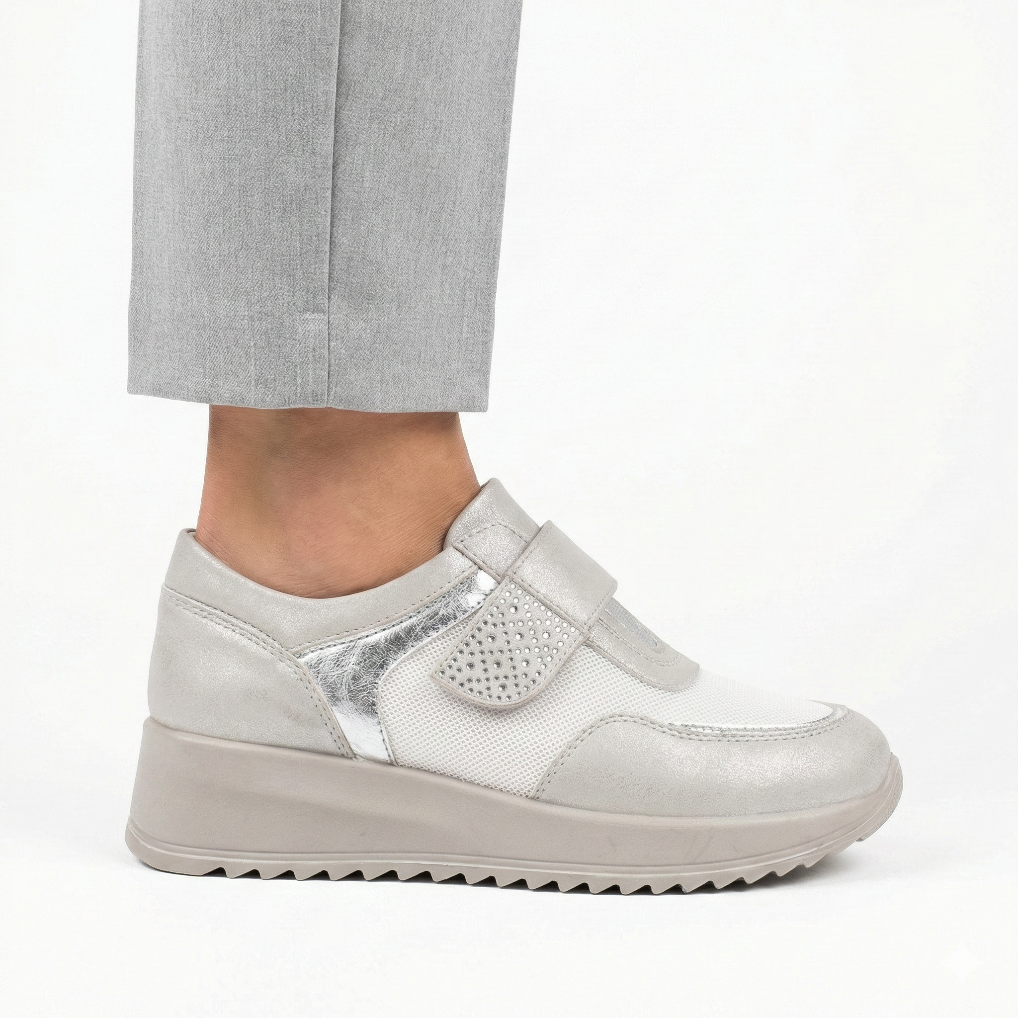 Isabella™ | Luxurious Leather Women's Shoe