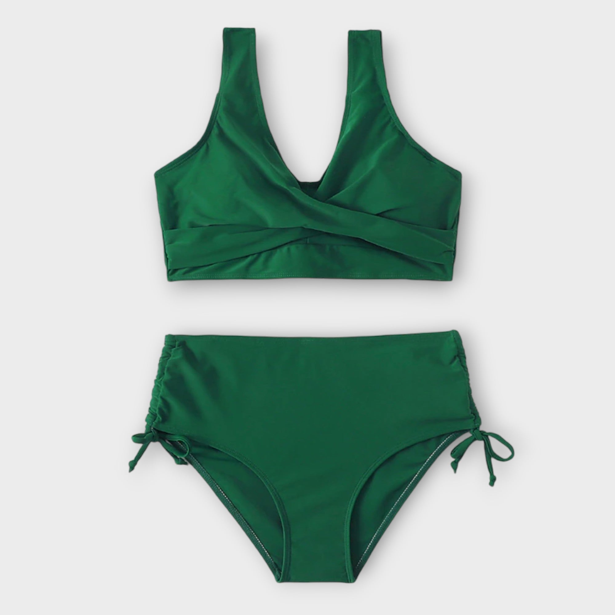Elara - Chic Two-Piece Swimwear for Confidence