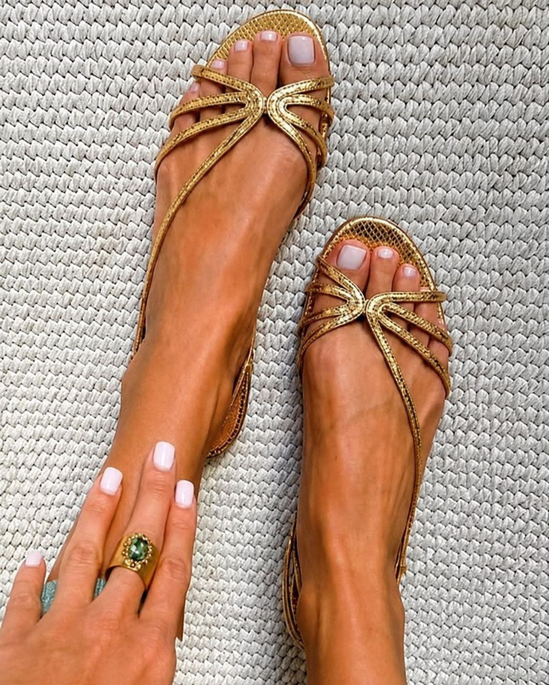 Isabella™ | Chic Golden Sandals for Effortless Elegance
