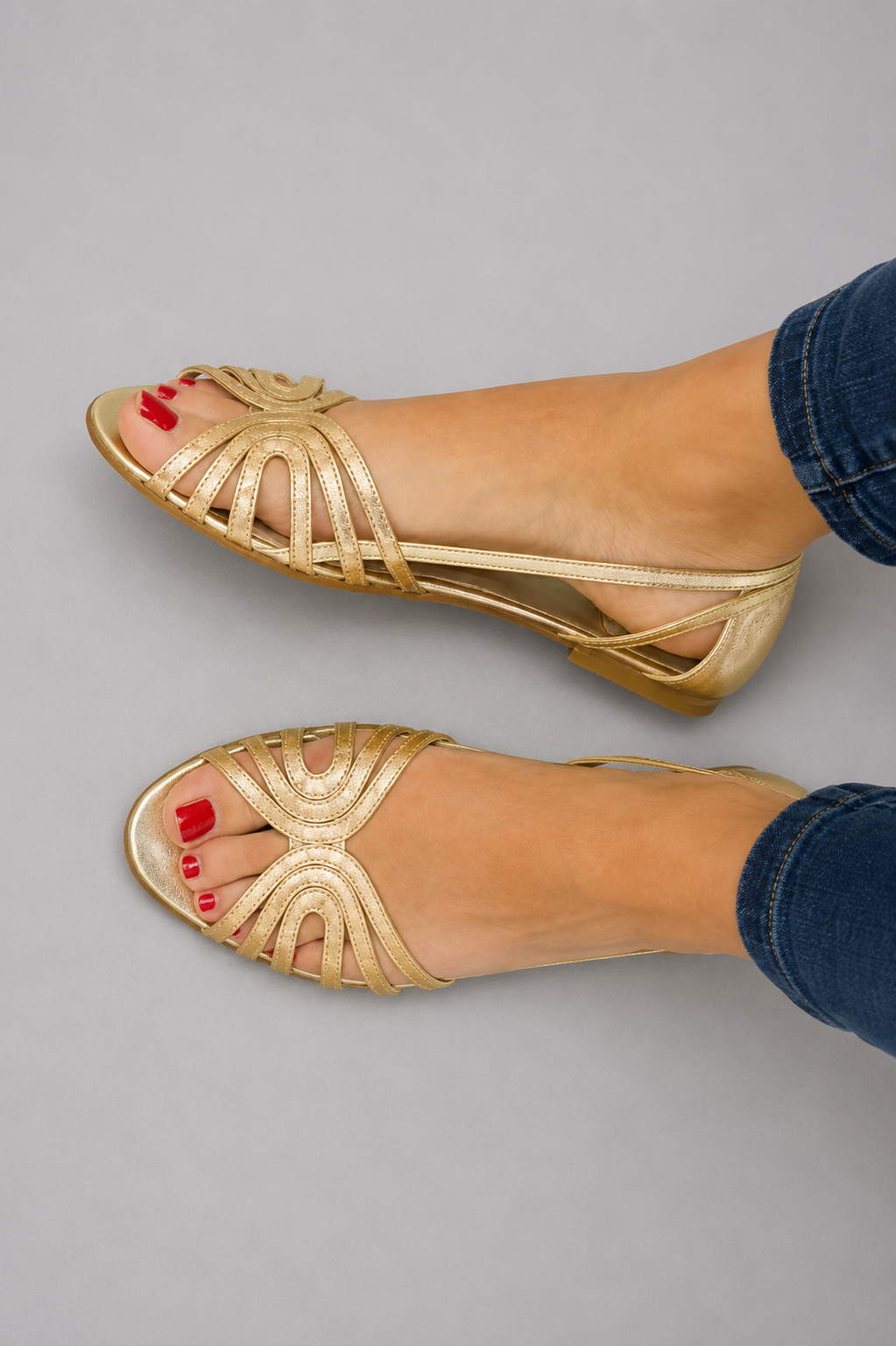 Luna™ | Chic Golden Sandals for Summer Elegance