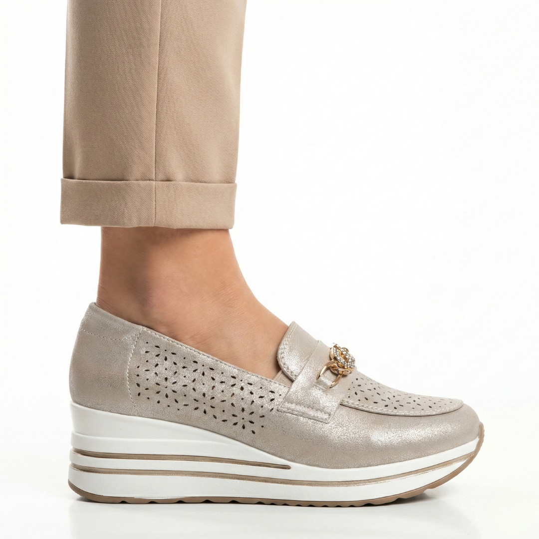 Isabelle™ | Luxurious Leather Moccasins for Everyday Elegance