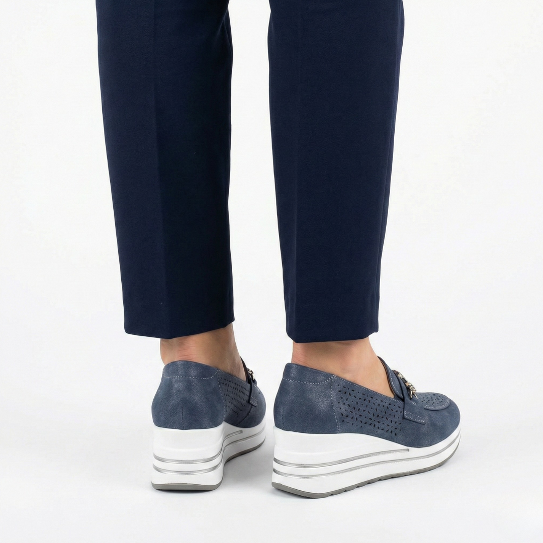 Isabelle™ | Luxurious Leather Moccasins for Everyday Elegance