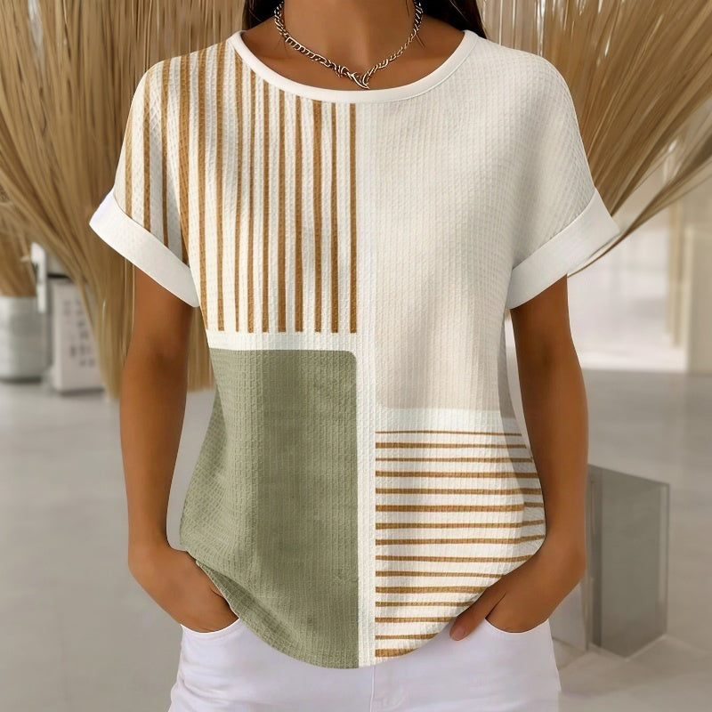 Lila™ | Chic Colour Block Tee for Versatility