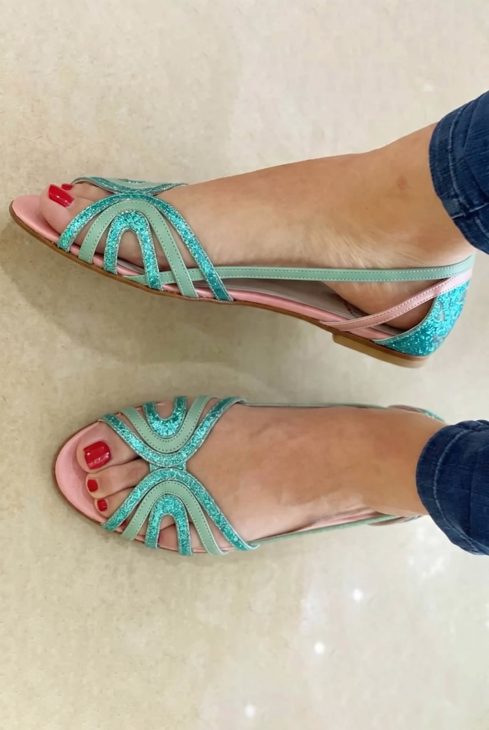 Luna™ | Chic Golden Sandals for Summer Elegance