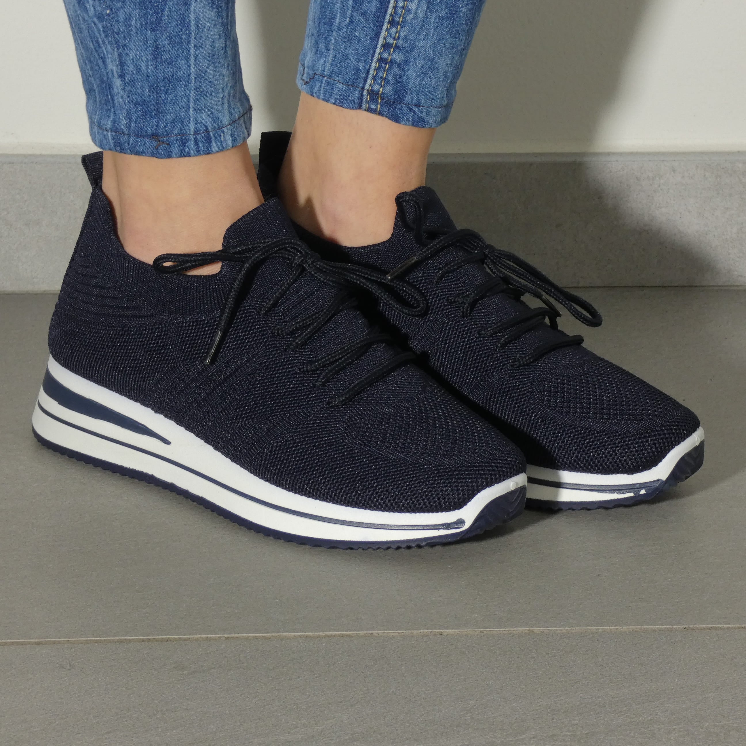 Isabella™ | Stylish Comfort Footwear for Every Occasion