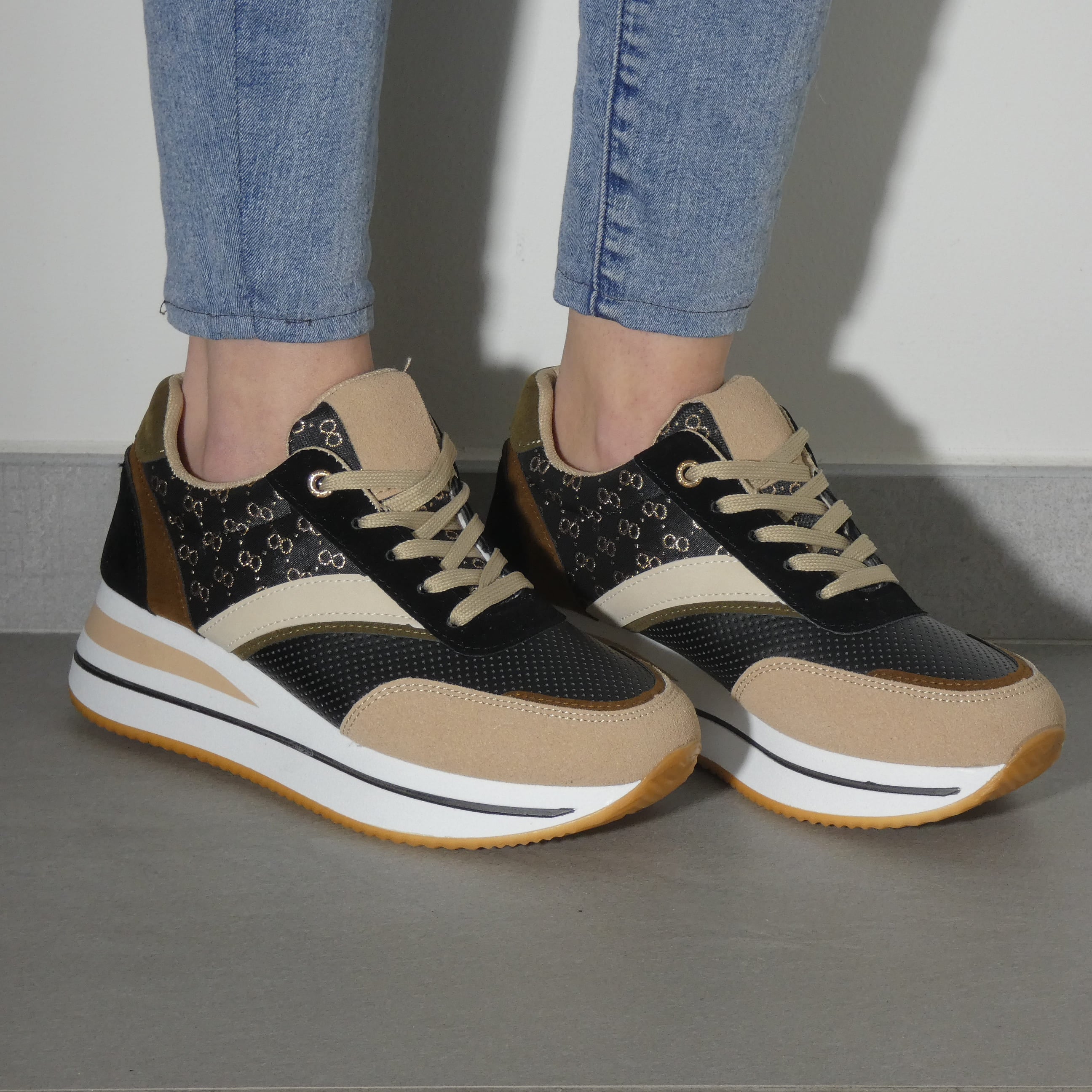 Lila™ | Stylish Eco-Friendly Sneakers