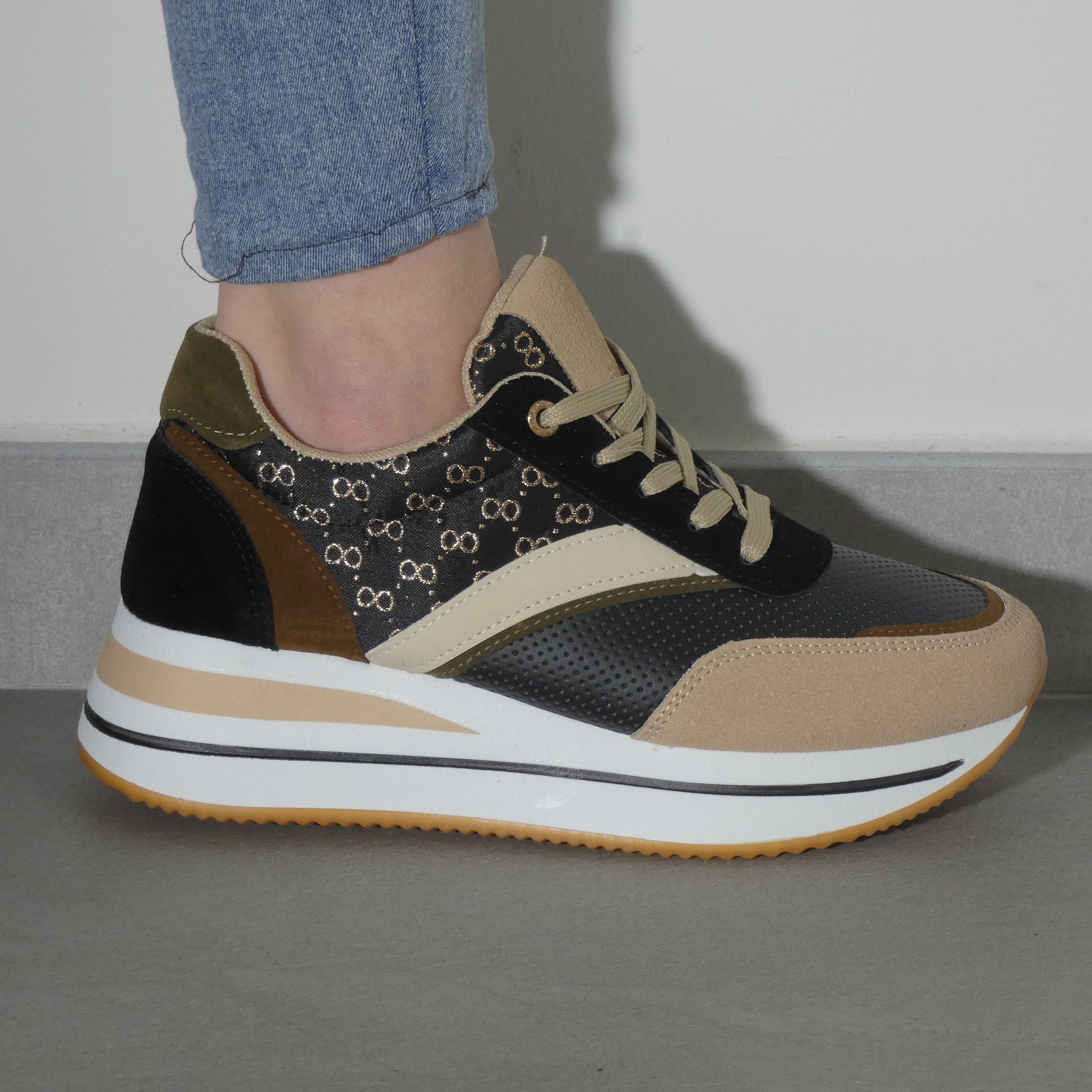 Lila™ | Stylish Eco-Friendly Sneakers