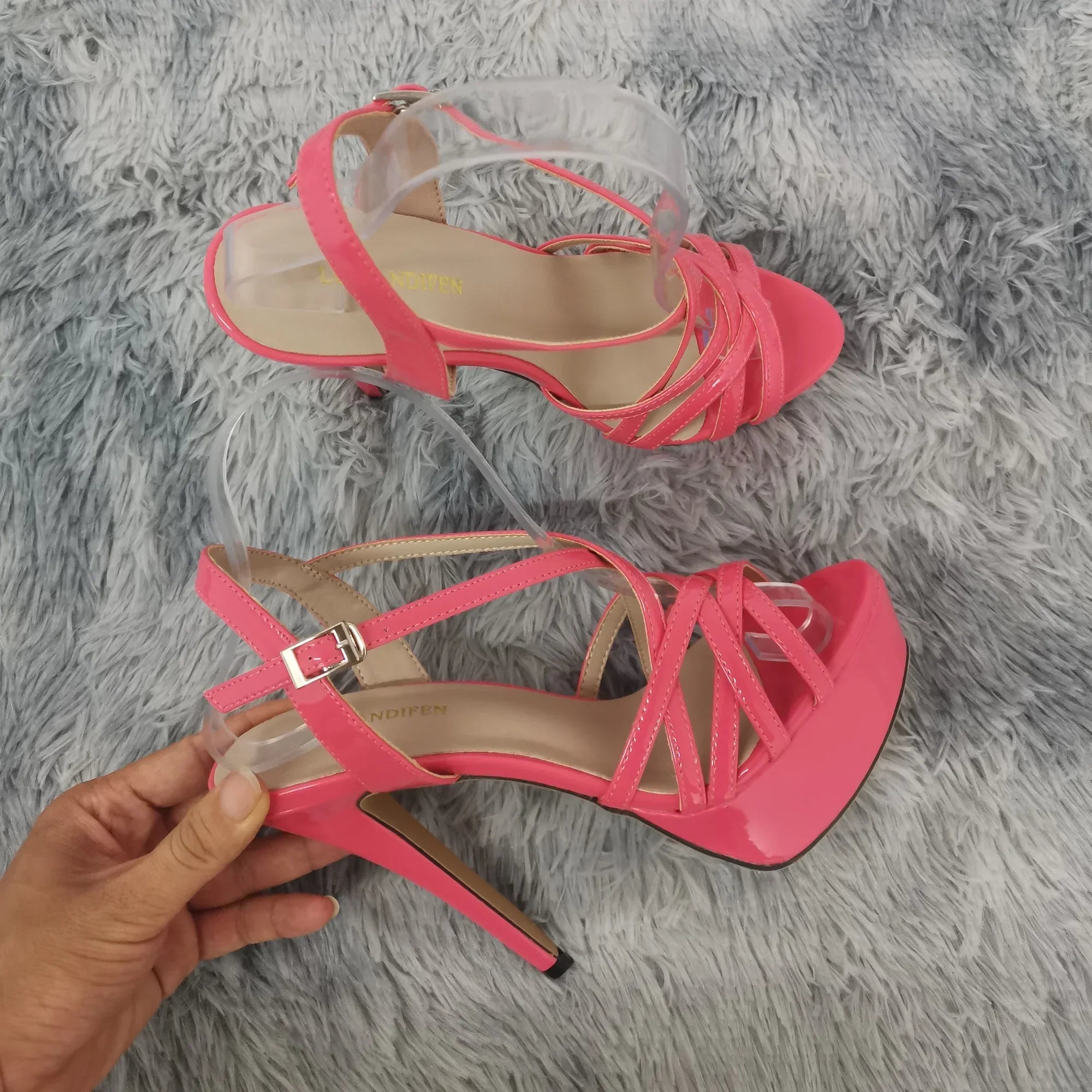 Isabella™ | Chic Leather Heels for Confidence
