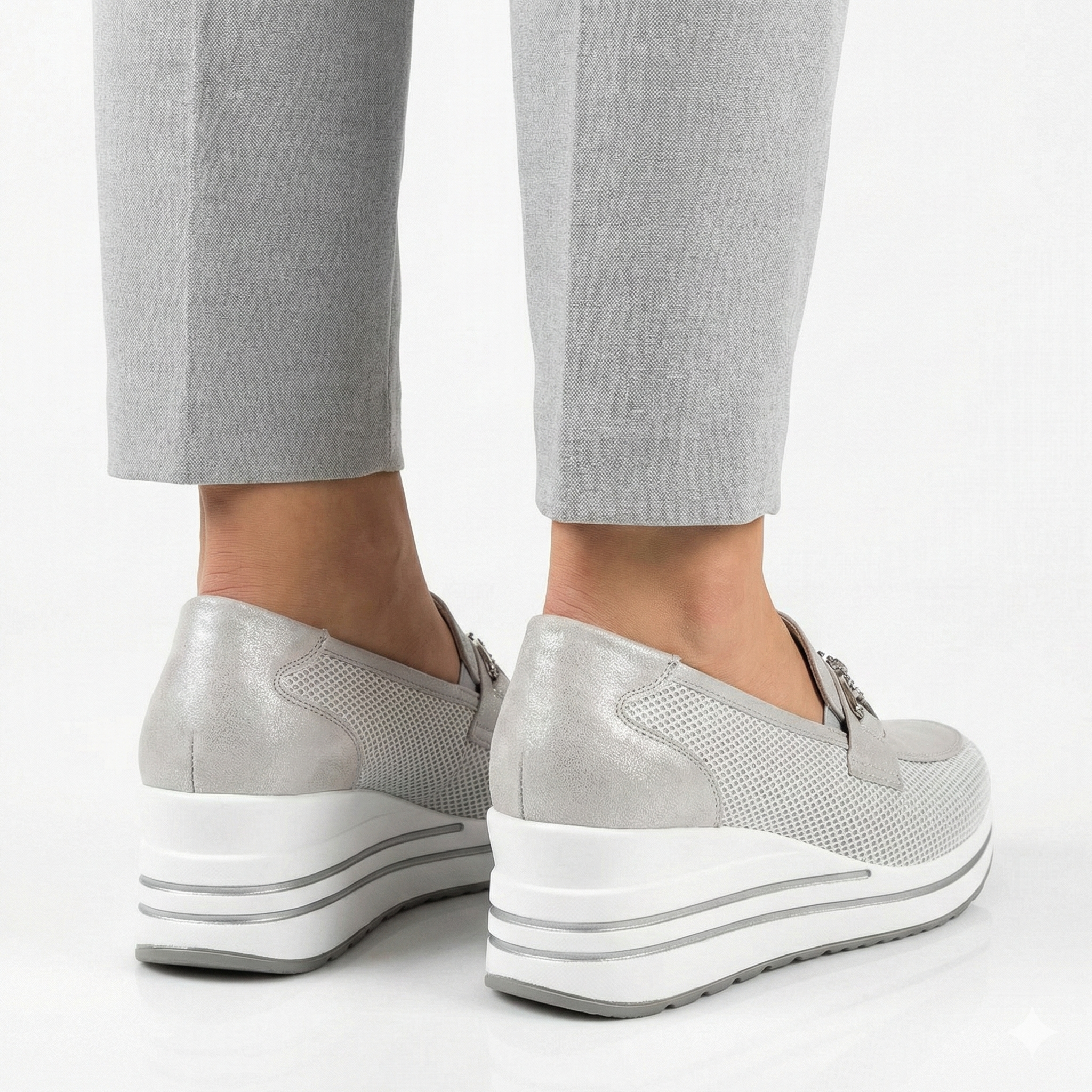 Lila™ | Luxurious Leather Moccasins for Everyday Elegance