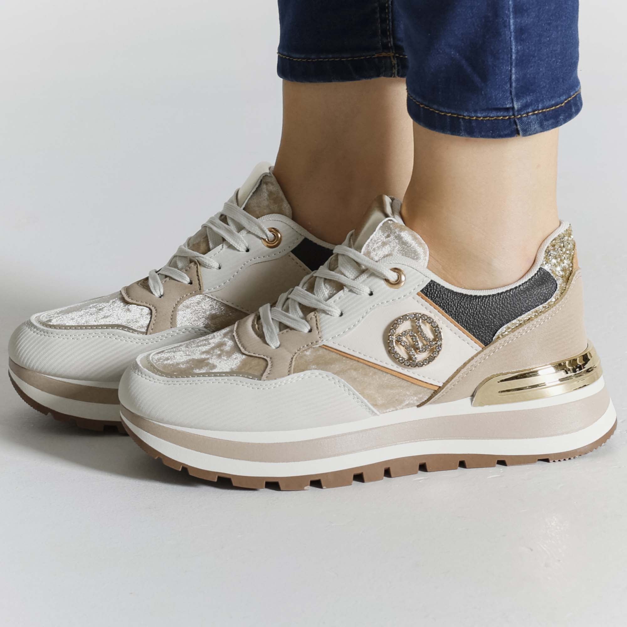 Isabella™ | Stylish Eco-Friendly Sneakers for Everyday Elegance