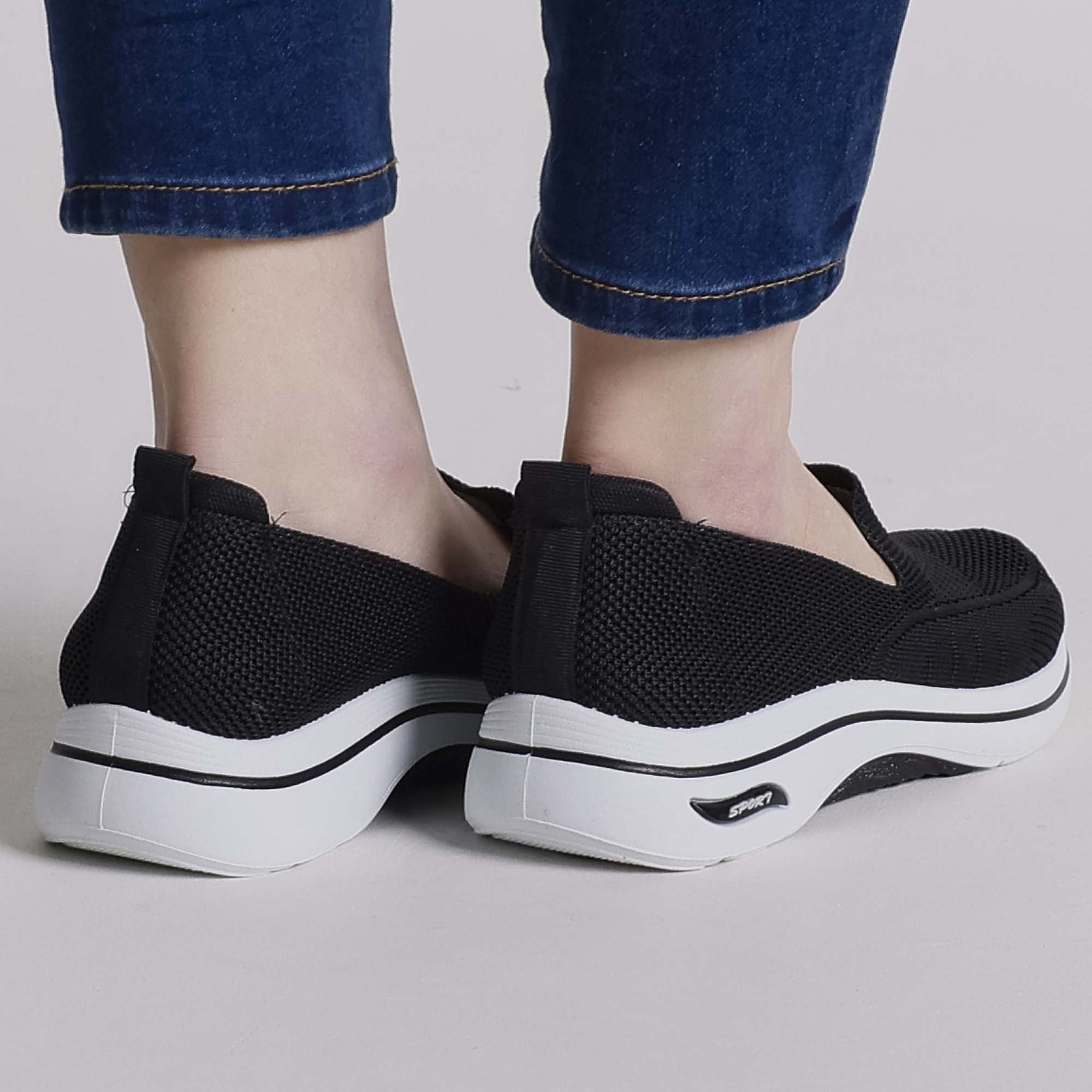 Lila™ | Chic Slip-On Sneakers for Effortless Style