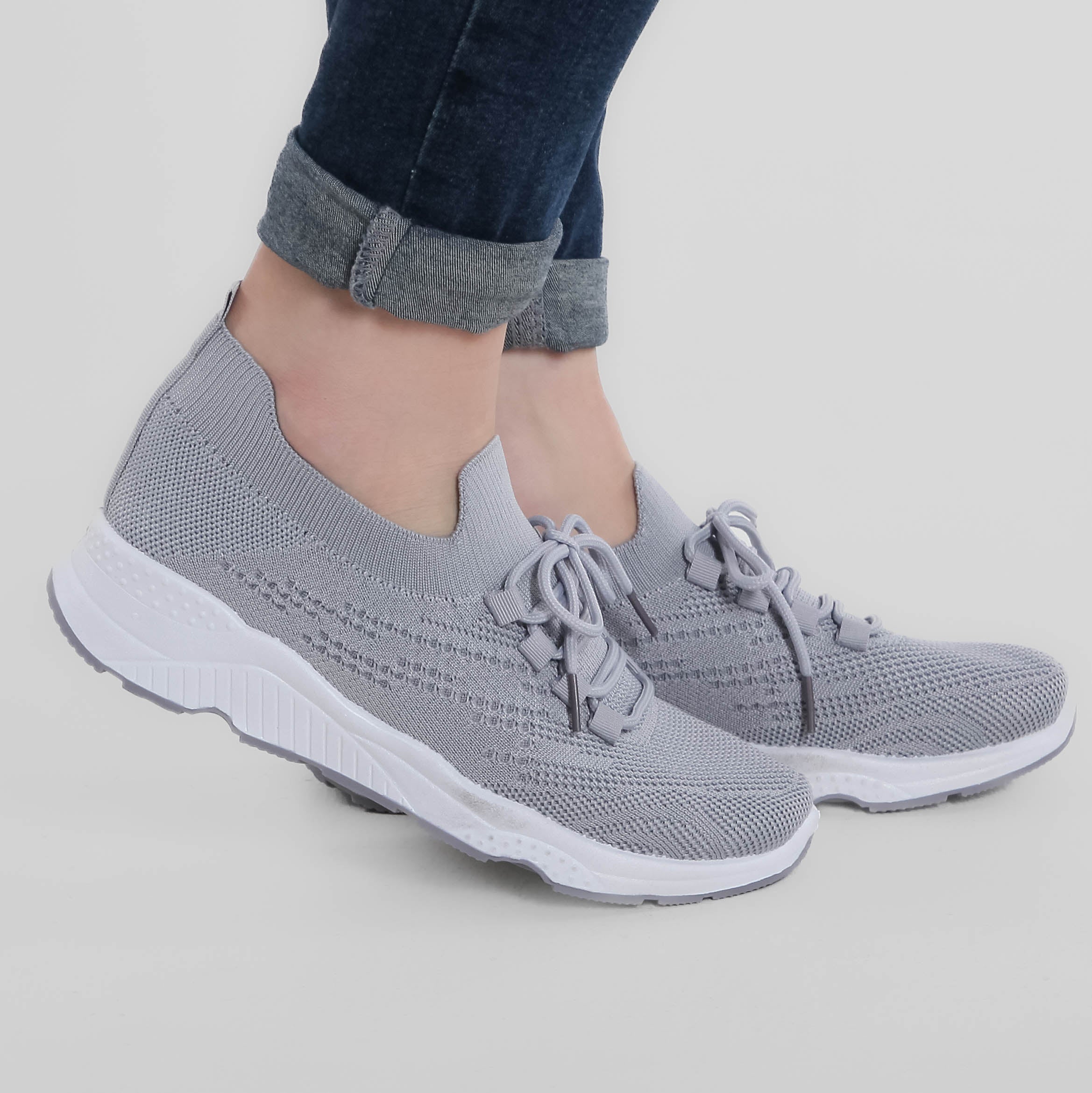 Isabella™ | Chic Canvas Sneakers for Everyday Elegance