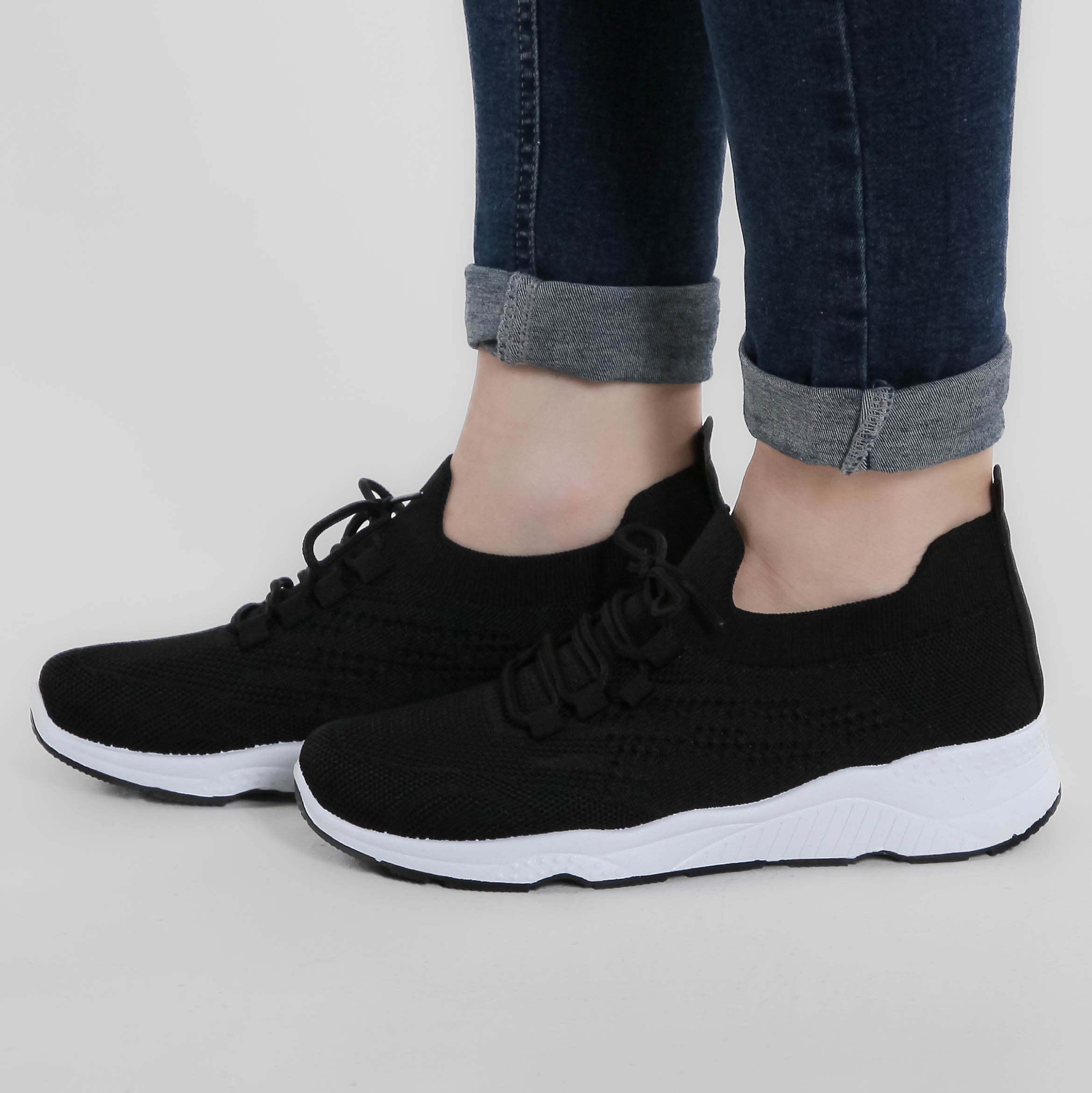 Isabella™ | Chic Canvas Sneakers for Everyday Elegance