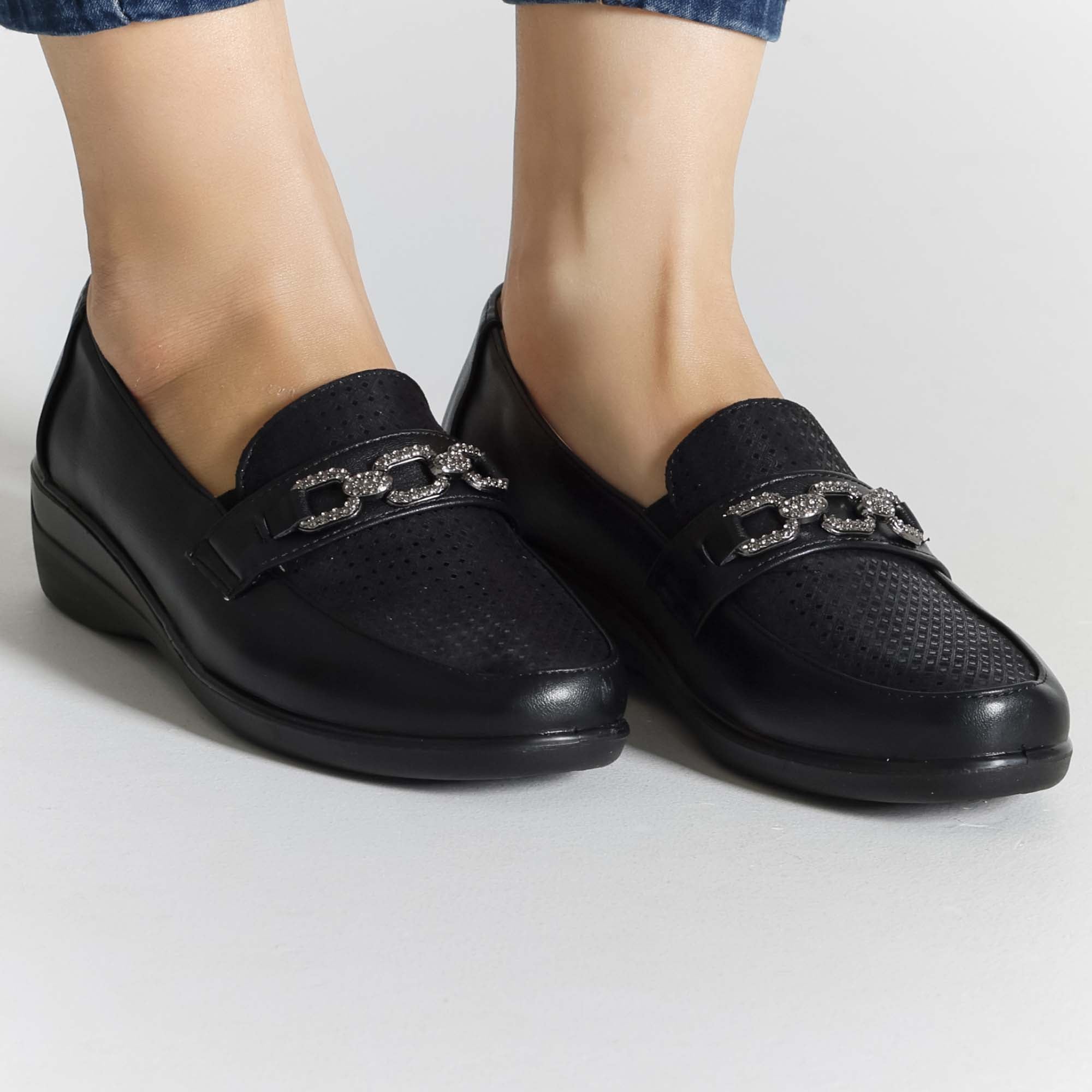 Giselle™ | Chic Leather Loafers for All-Day Comfort