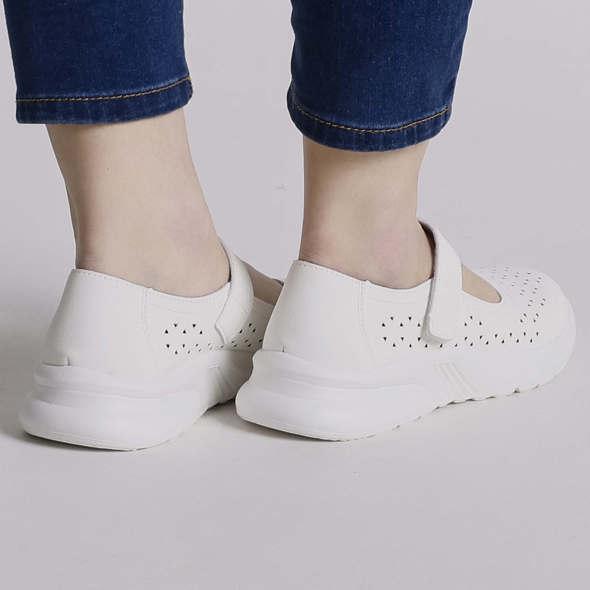 Isabella™ | Chic Leather Loafers for All-Day Elegance