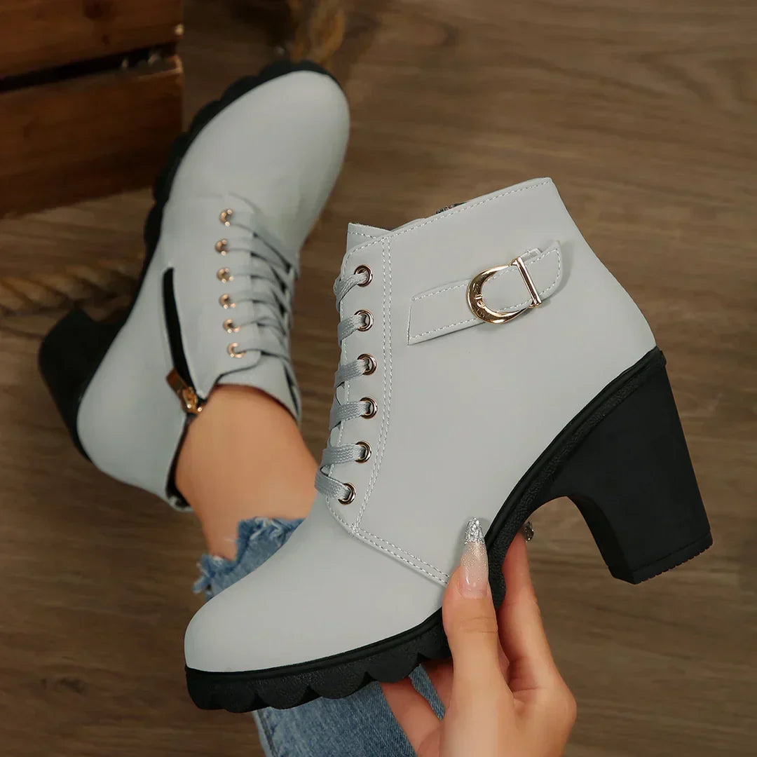 Isabella™ | Chic Leather Ankle Boots for Sophistication
