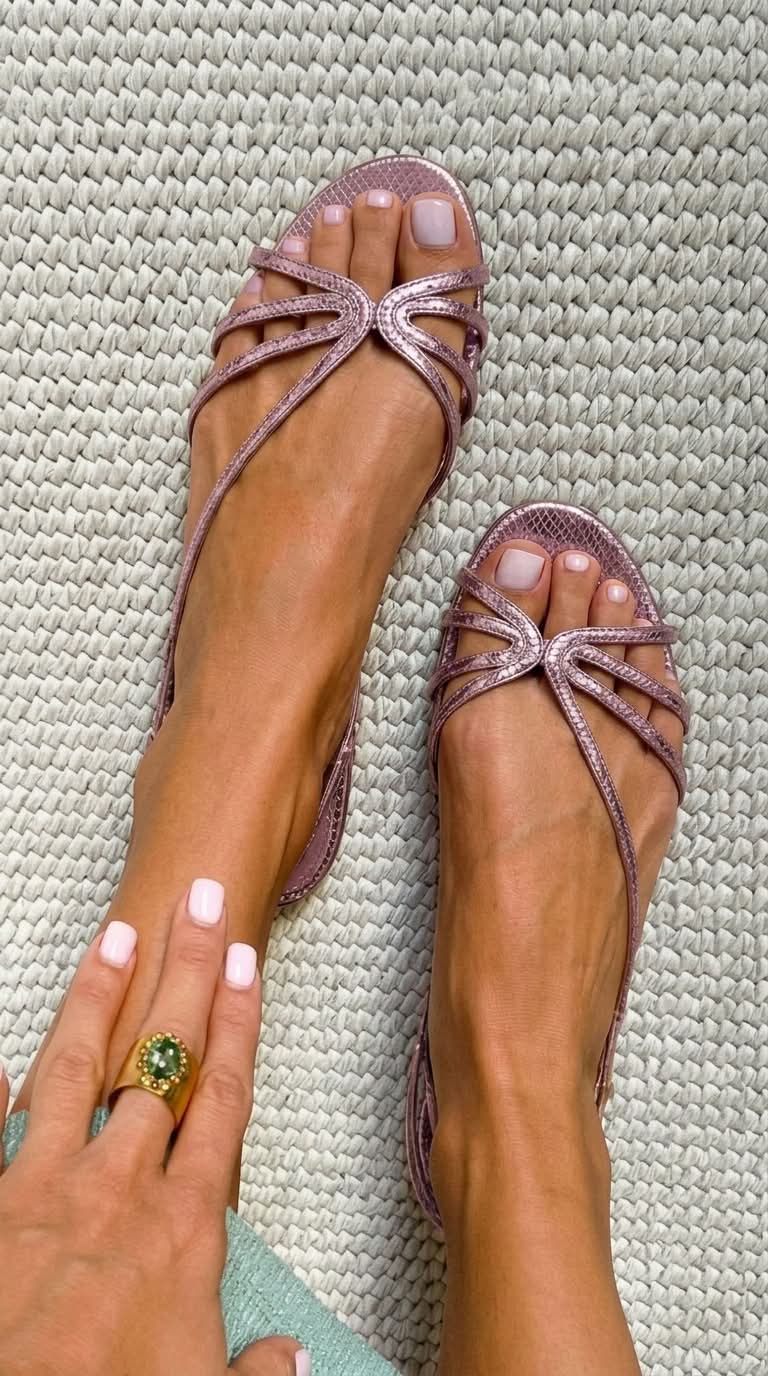 Isabella™ | Chic Golden Sandals for Effortless Elegance