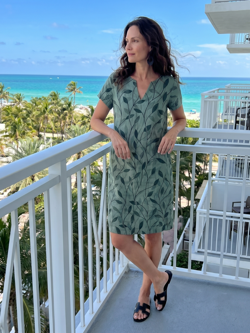 Hazel™ | Vibrant Leaf Print V-Neck Dress for Effortless Elegance