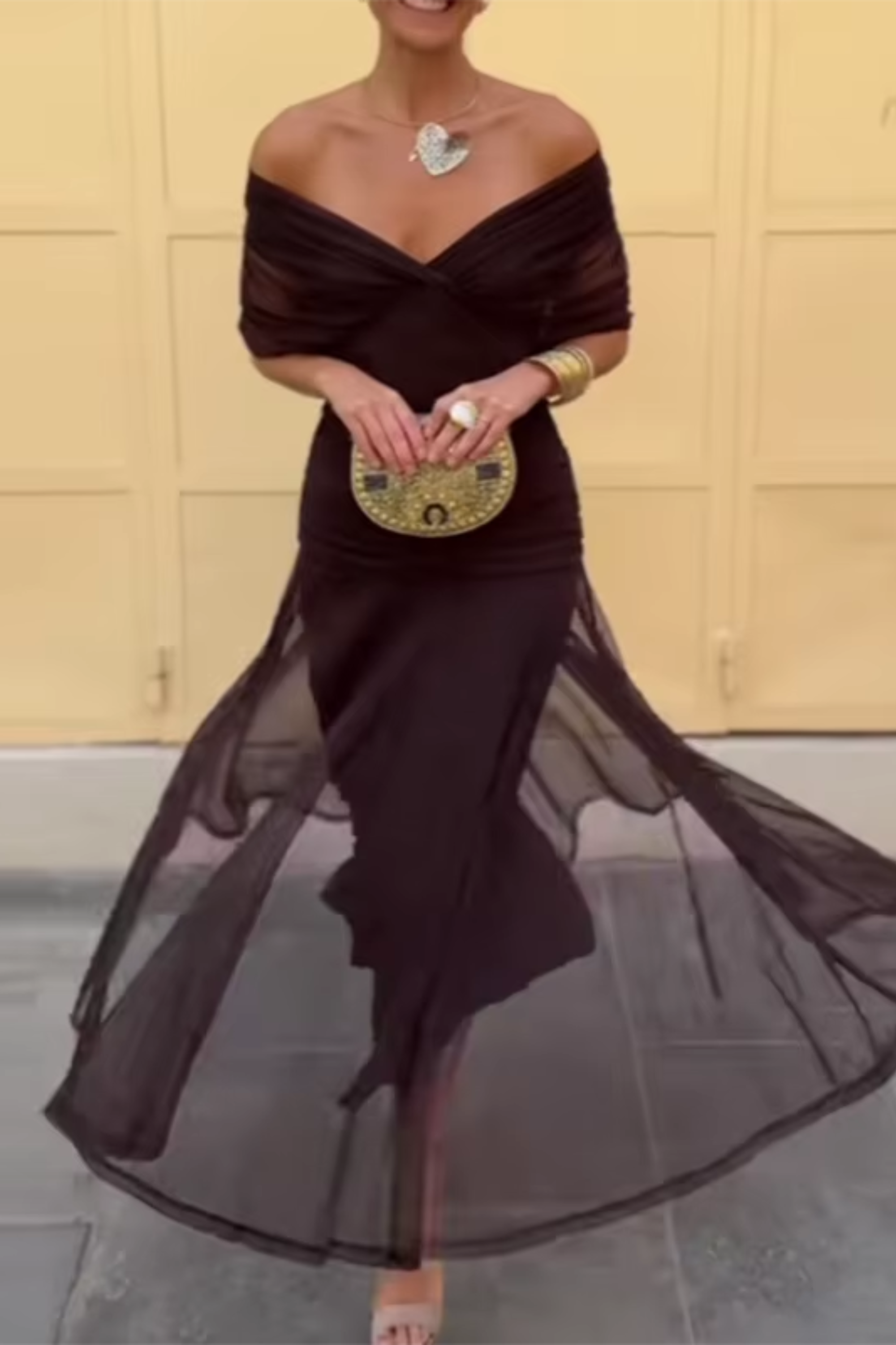 Louise™ | Graceful V-Neck Maxi Dress