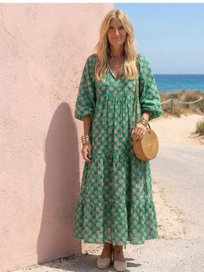 Genevieve™ | Chic Floral Tiered Midi Dress