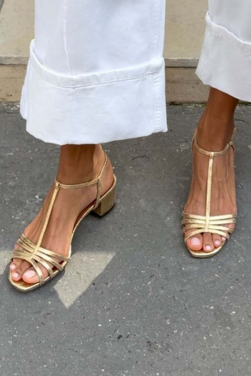 Isabella™ | Chic Golden Sandals for Effortless Elegance