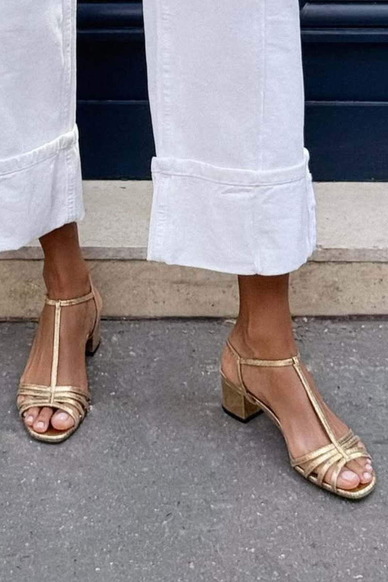 Isabella™ | Chic Golden Sandals for Effortless Elegance