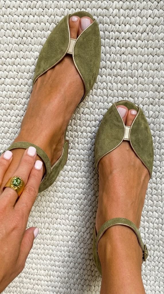 Isabella™ | Graceful Sage Green Sandals for Effortless Chic