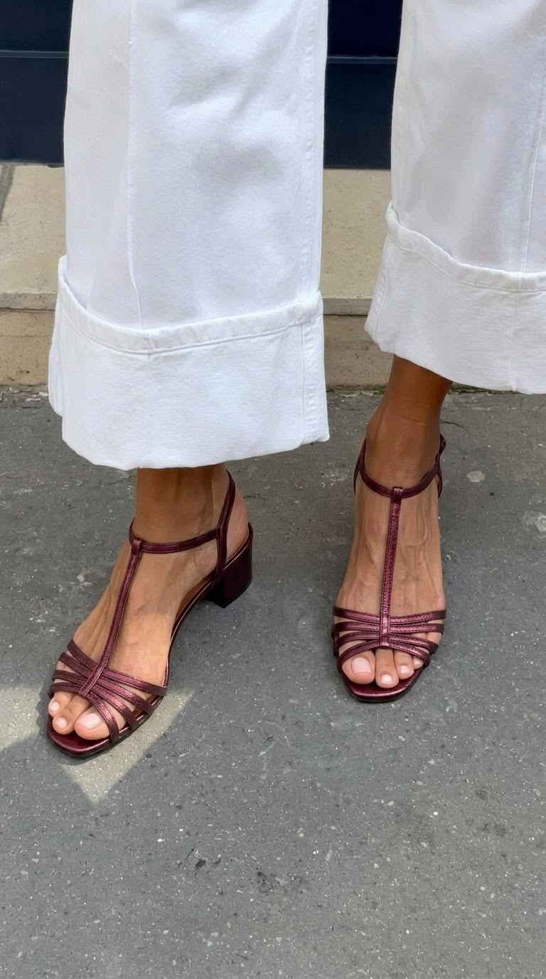 Isabella™ | Chic Golden Sandals for Effortless Elegance