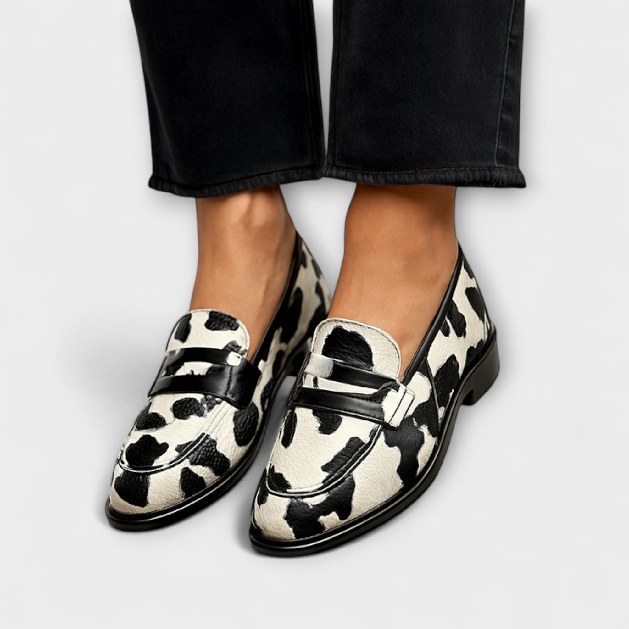 Victoria™ | Chic Leather Mules for Everyday Elegance