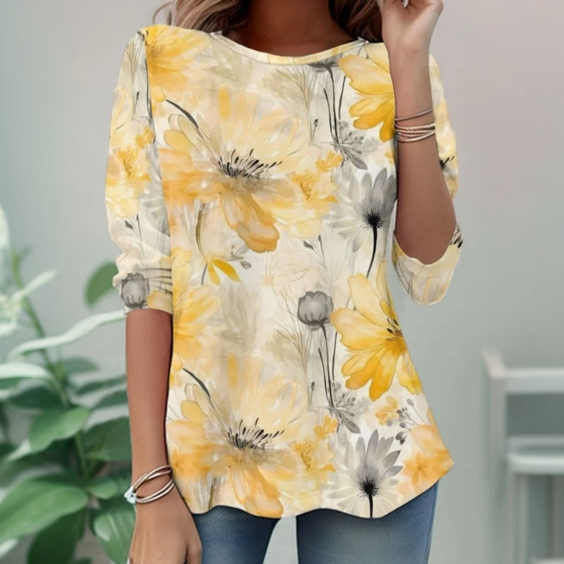 Lila™ | Chic Floral Graphic Tee for Effortless Style