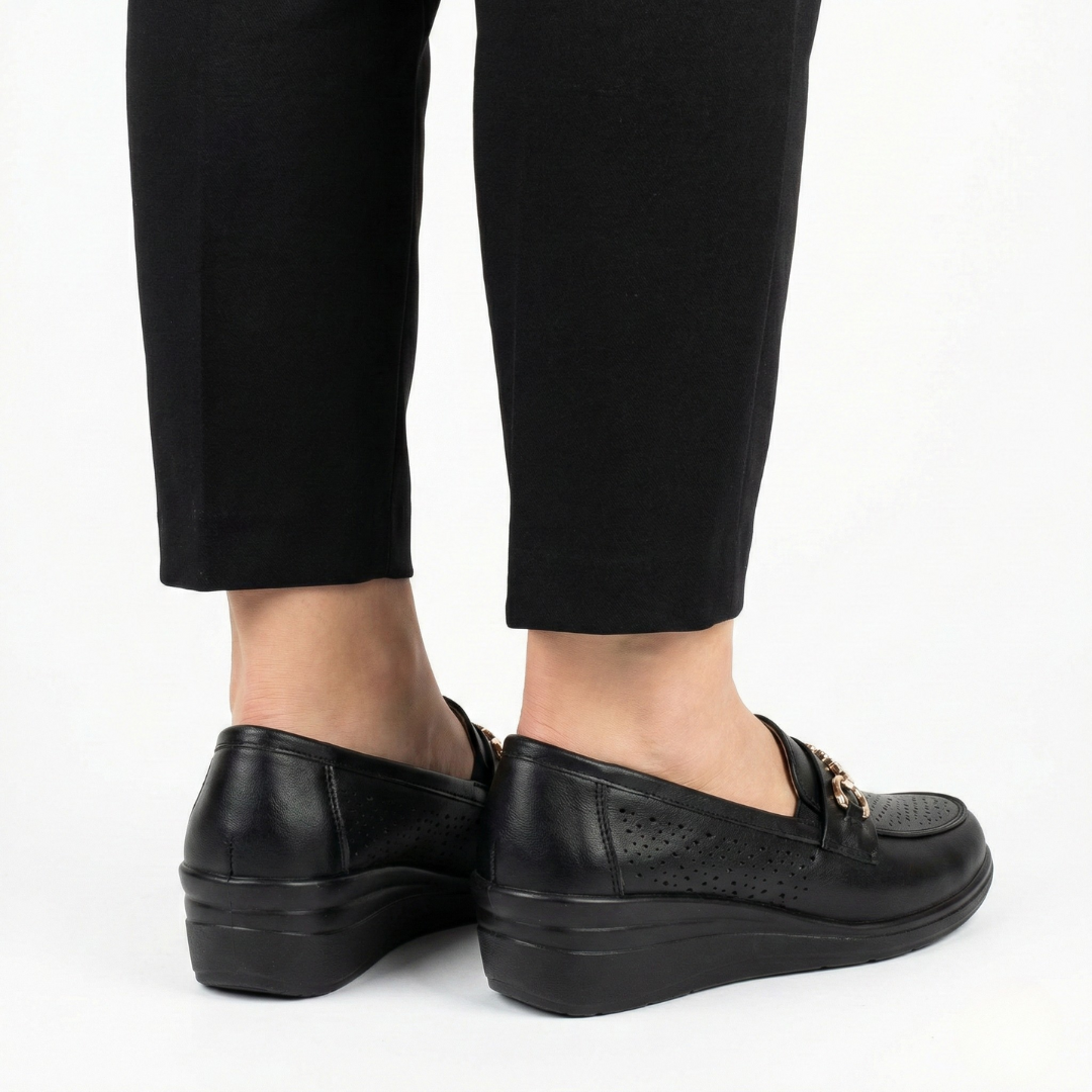 Darla™ | Luxurious Leather Moccasins for Comfort