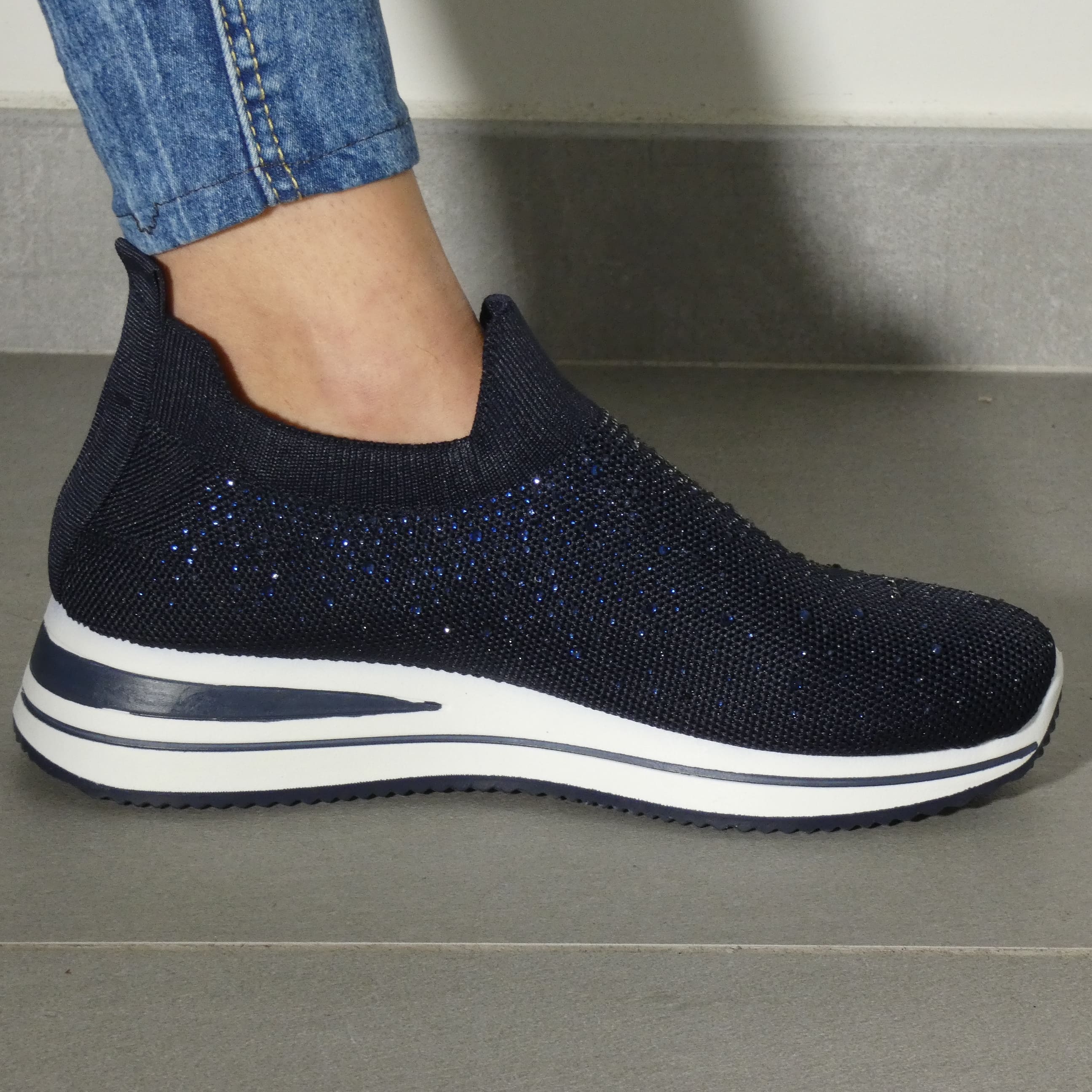 Isabella™ | Glamorous Rhinestone-Studded Sneakers