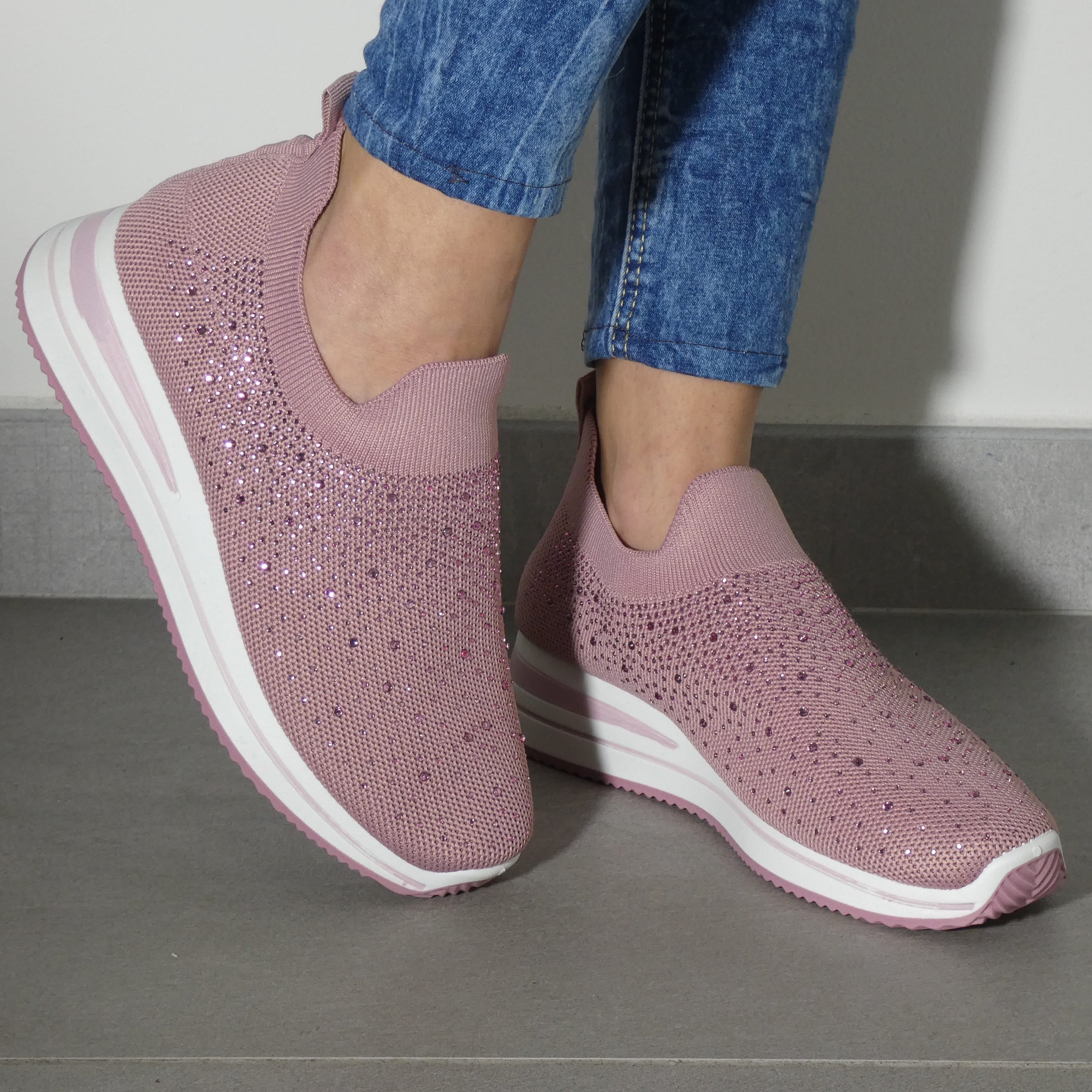 Isabella™ | Glamorous Rhinestone-Studded Sneakers