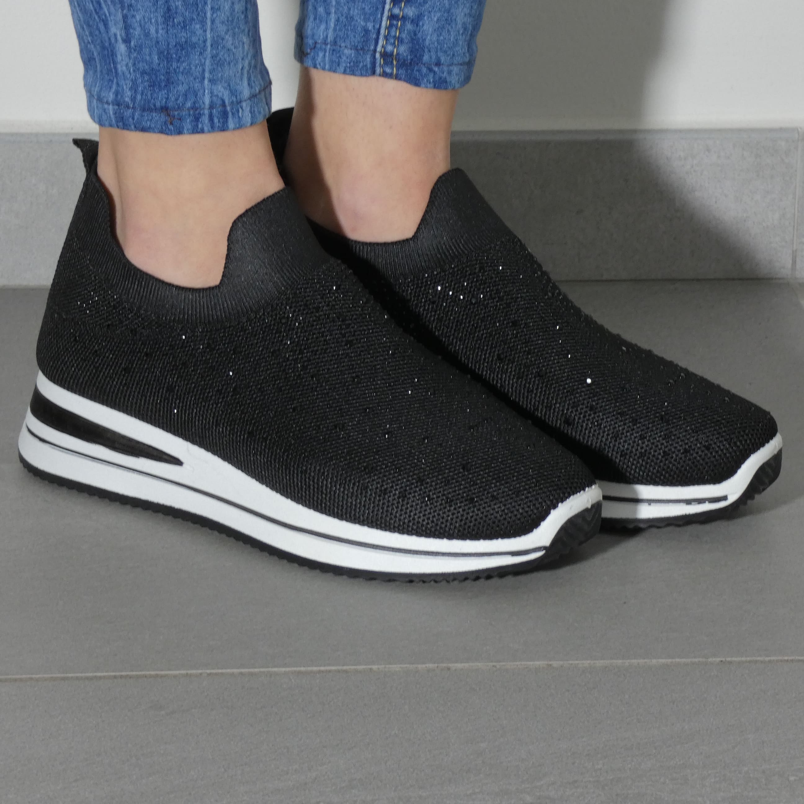 Isabella™ | Glamorous Rhinestone-Studded Sneakers