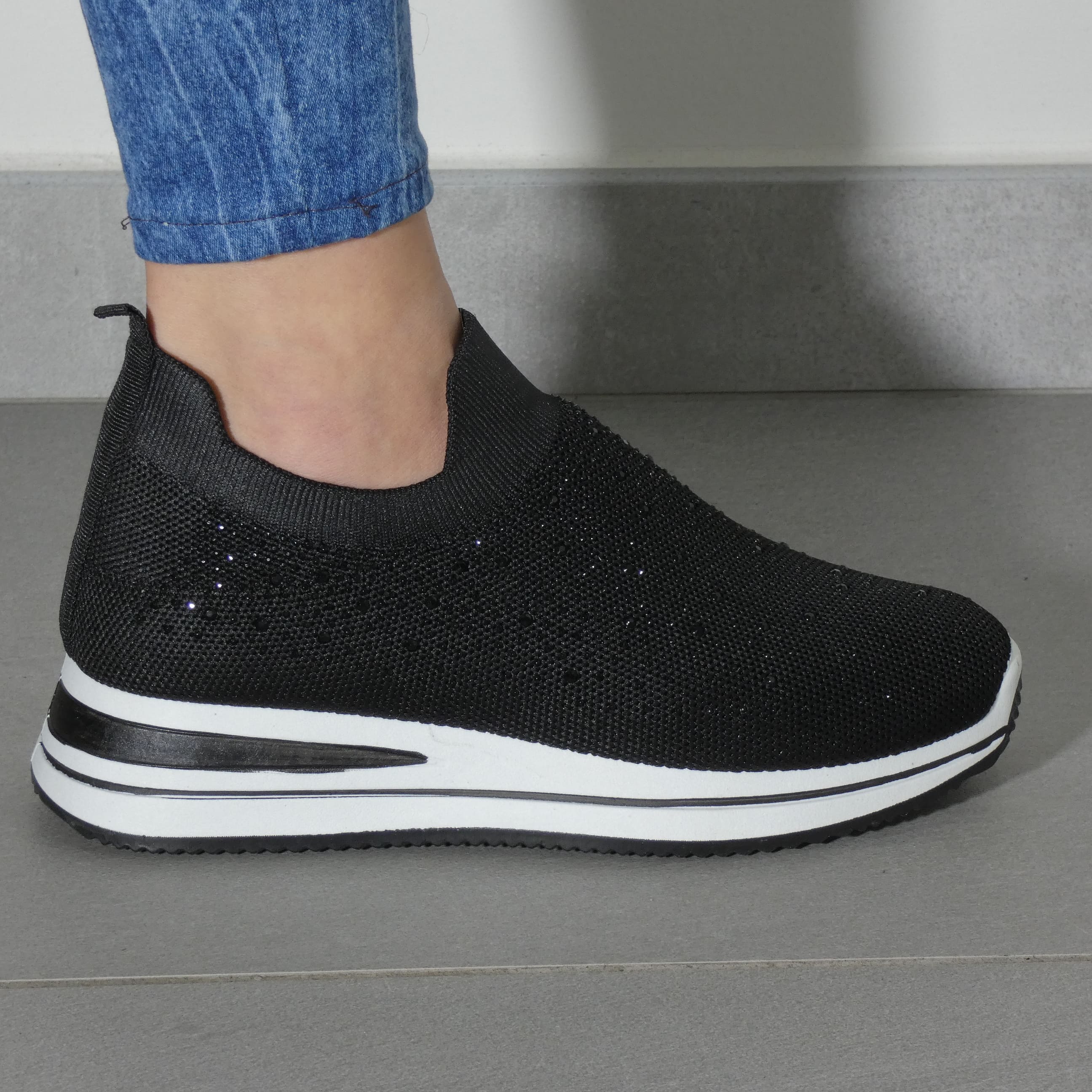 Isabella™ | Glamorous Rhinestone-Studded Sneakers