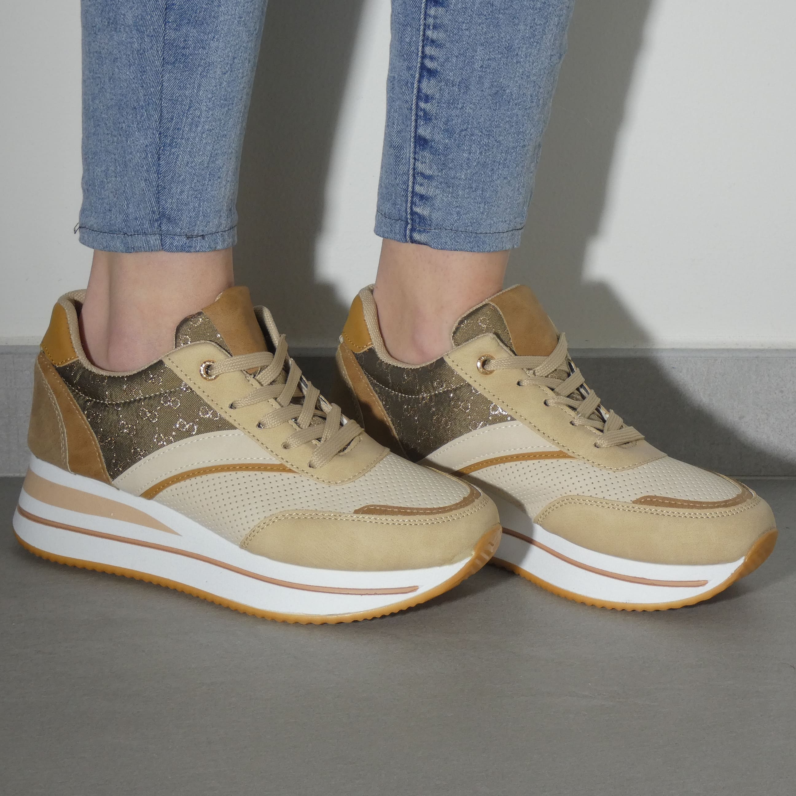 Lila™ | Stylish Eco-Friendly Sneakers