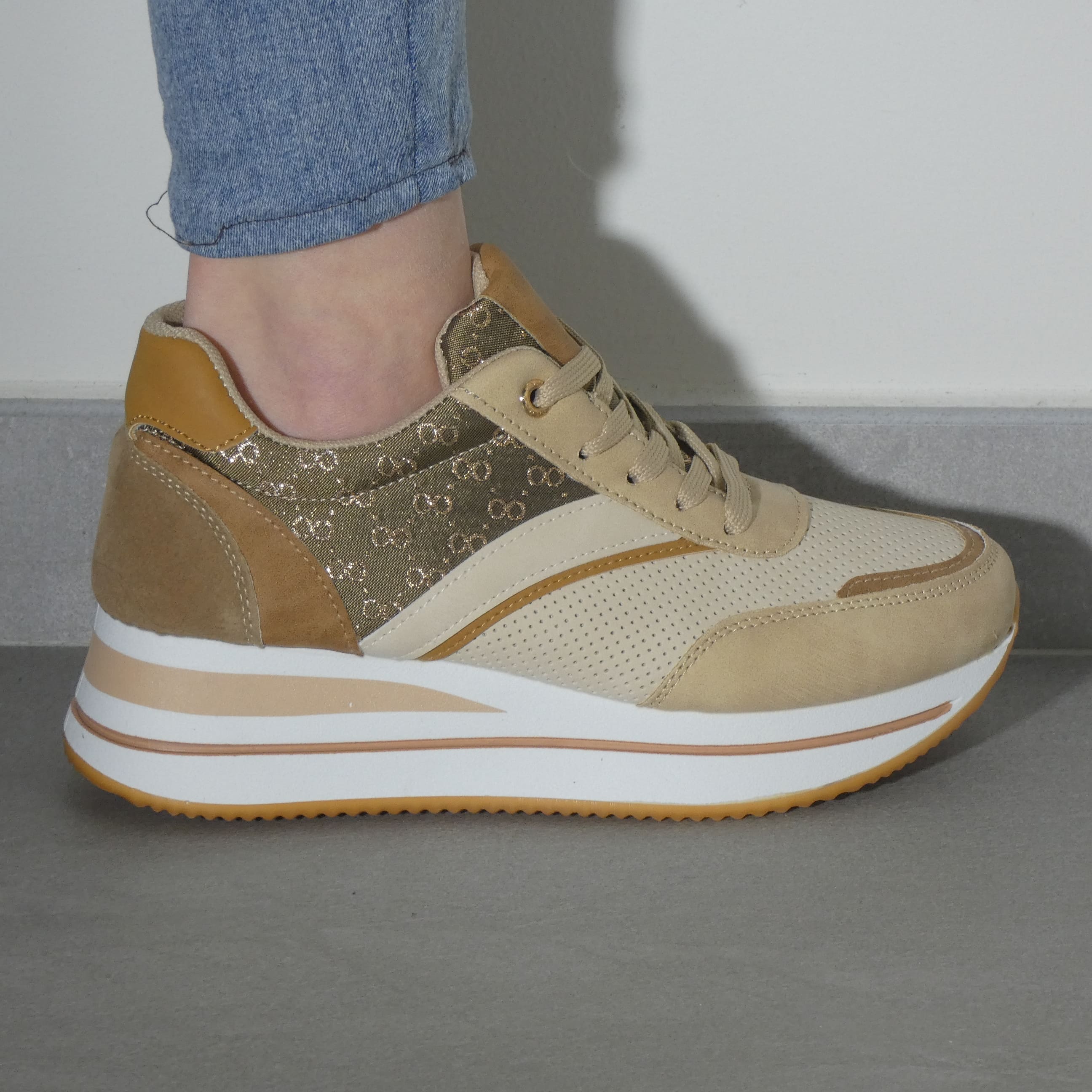 Lila™ | Stylish Eco-Friendly Sneakers