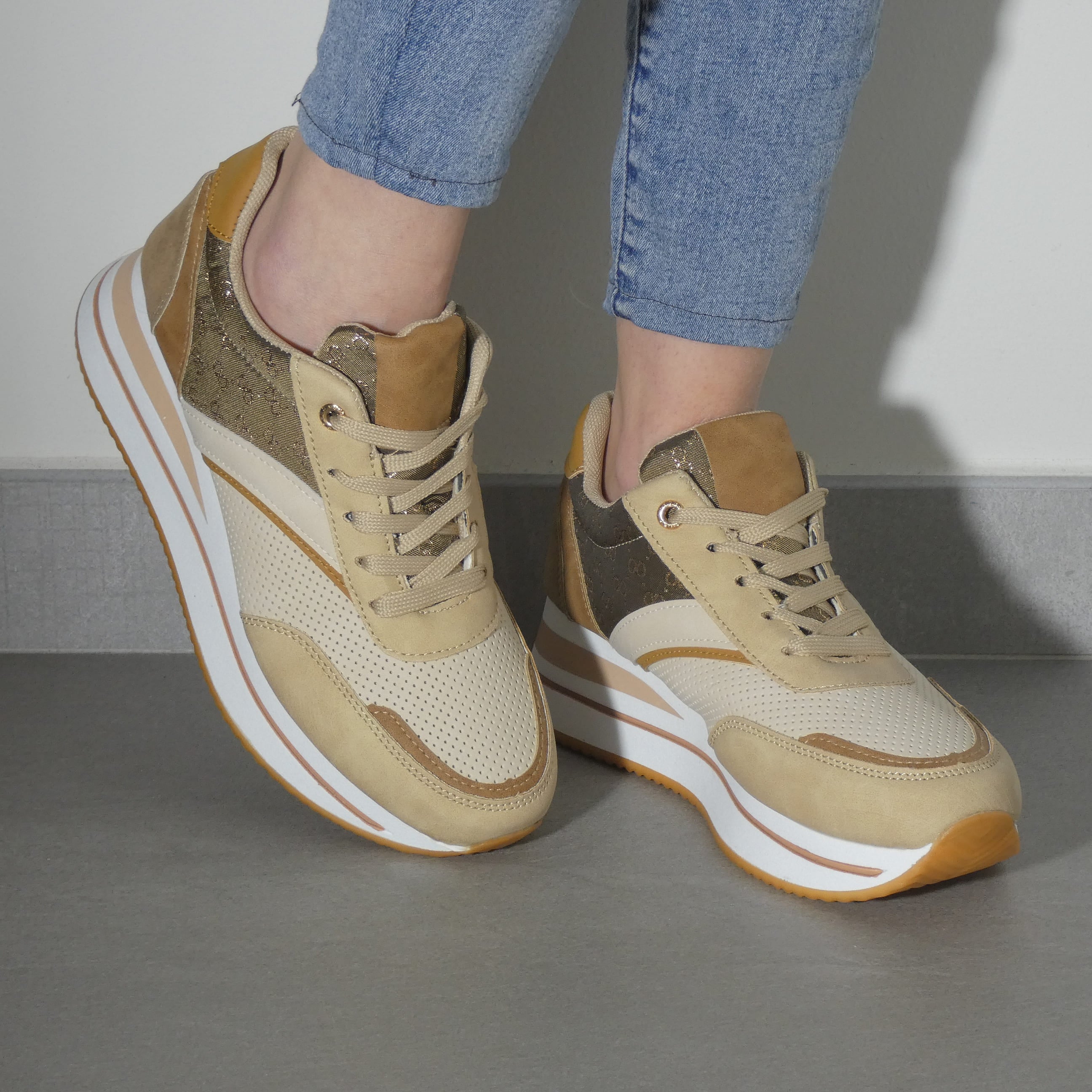 Lila™ | Stylish Eco-Friendly Sneakers