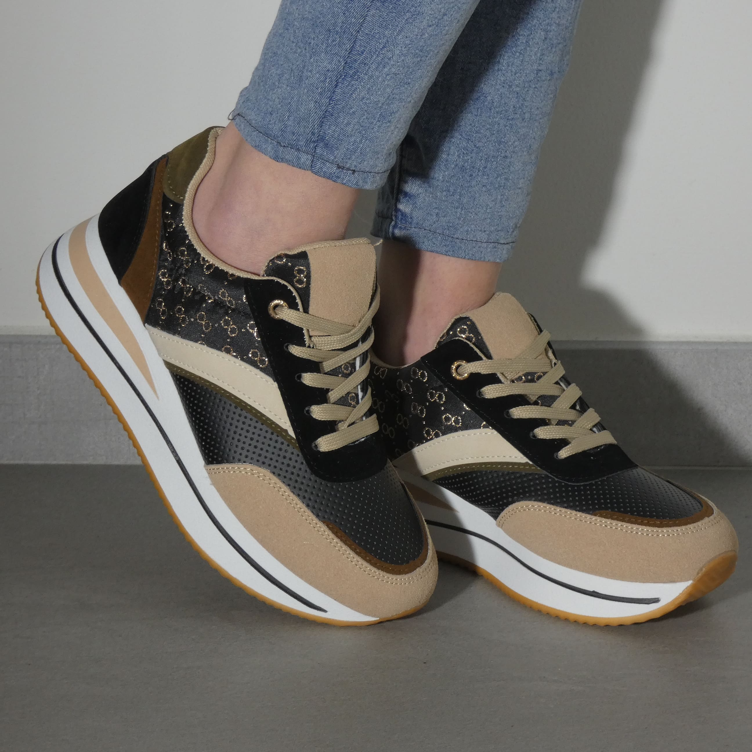 Lila™ | Stylish Eco-Friendly Sneakers