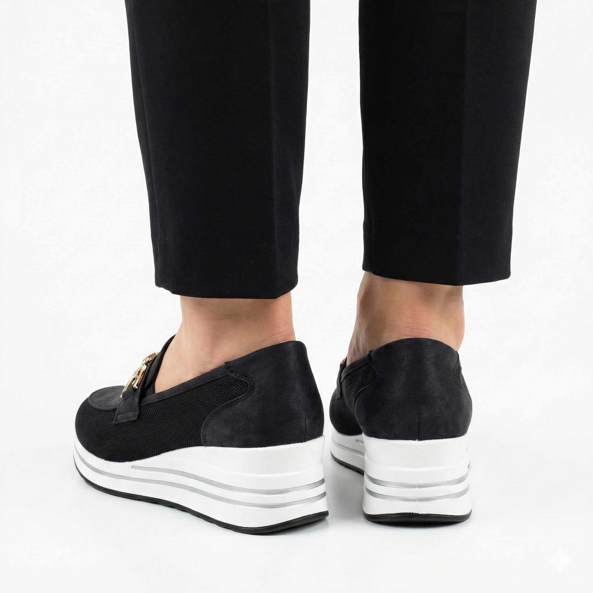 Lila™ | Luxurious Leather Moccasins for Everyday Elegance