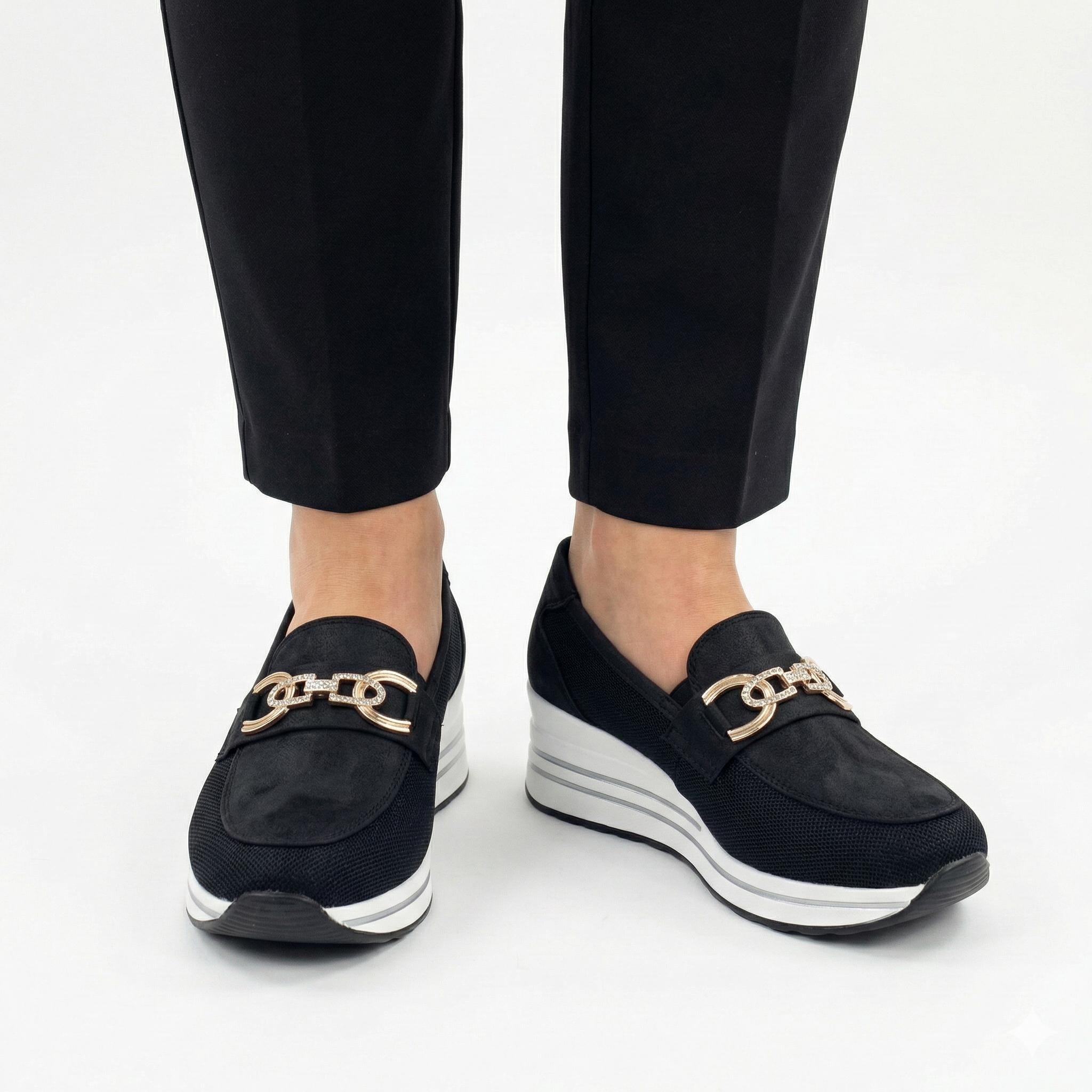 Lila™ | Luxurious Leather Moccasins for Everyday Elegance