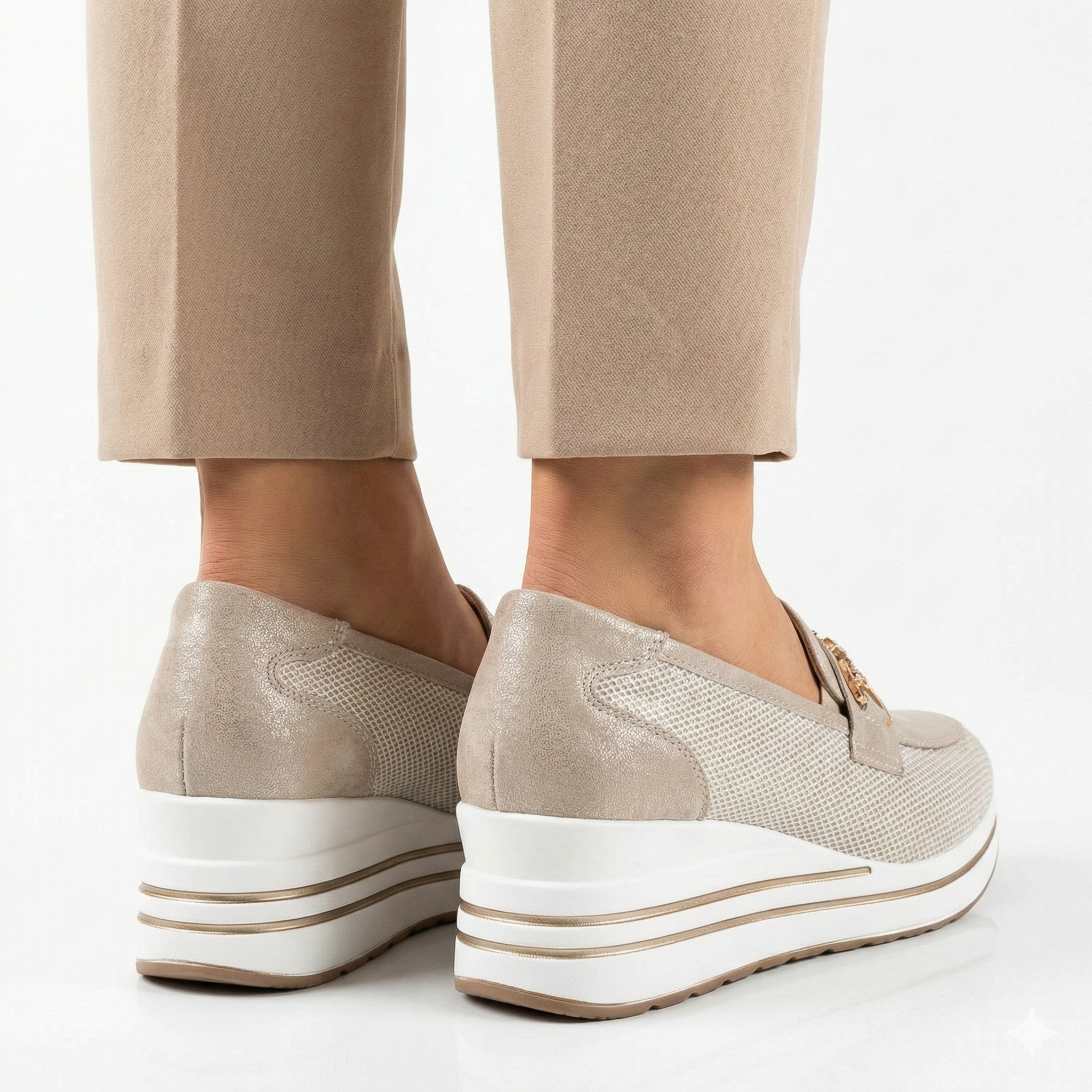 Lila™ | Luxurious Leather Moccasins for Everyday Elegance
