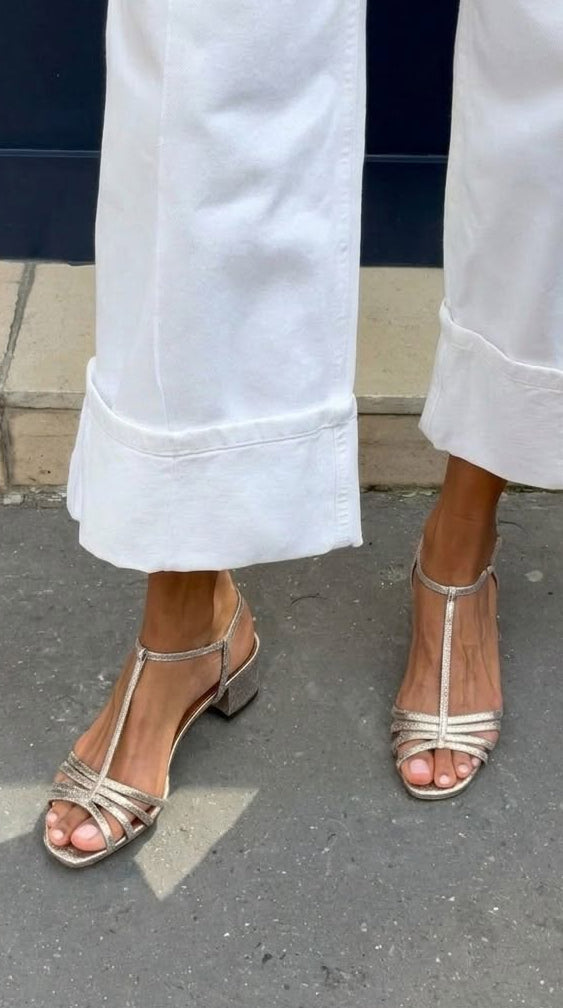 Isabella™ | Chic Golden Sandals for Effortless Elegance
