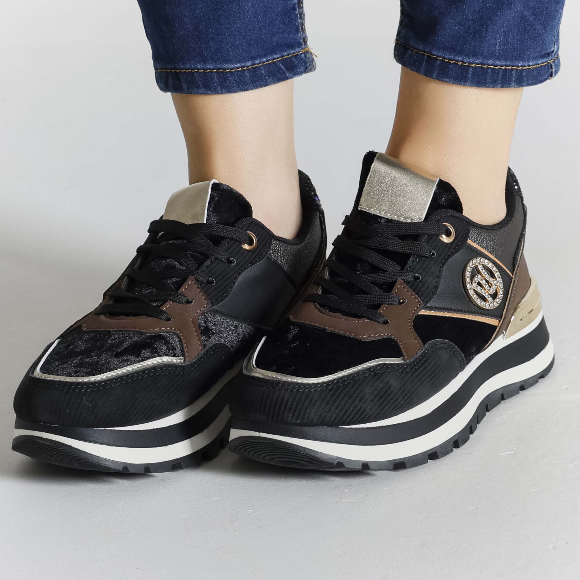 Isabella™ | Stylish Eco-Friendly Sneakers for Everyday Elegance
