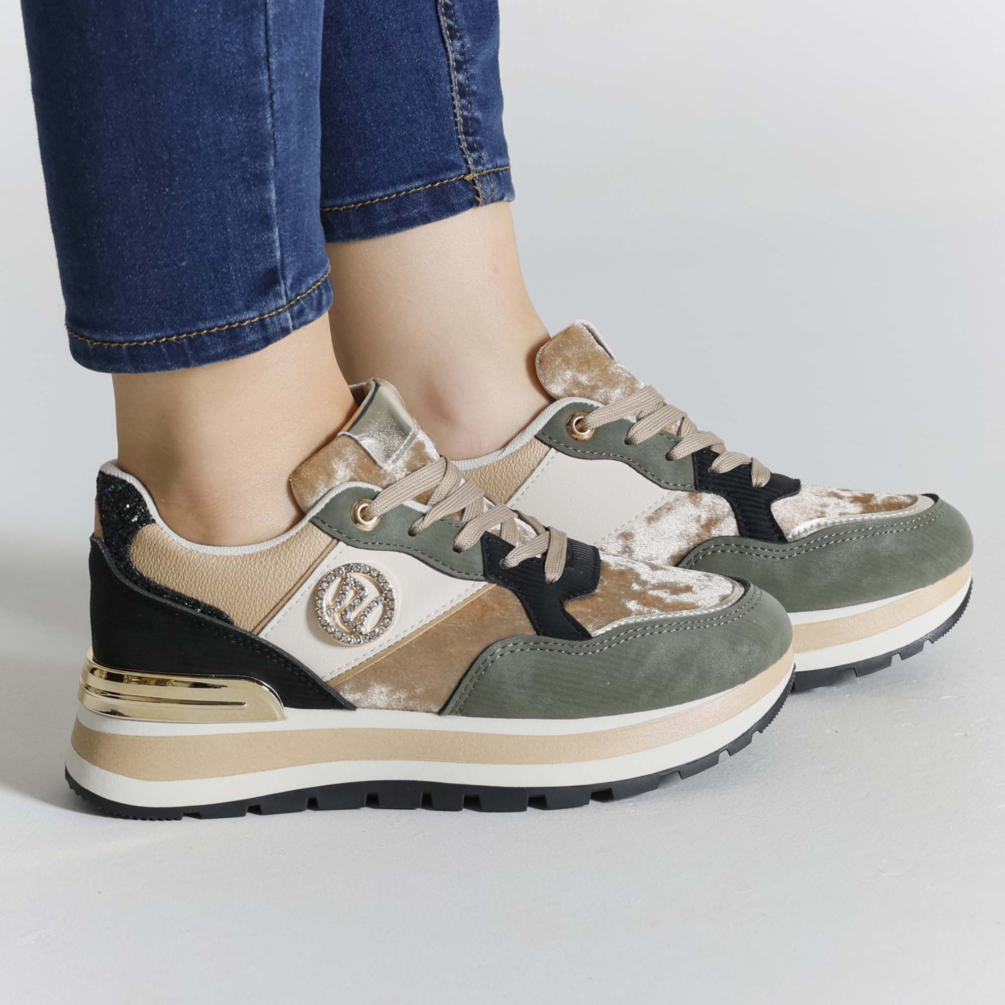 Isabella™ | Stylish Eco-Friendly Sneakers for Everyday Elegance