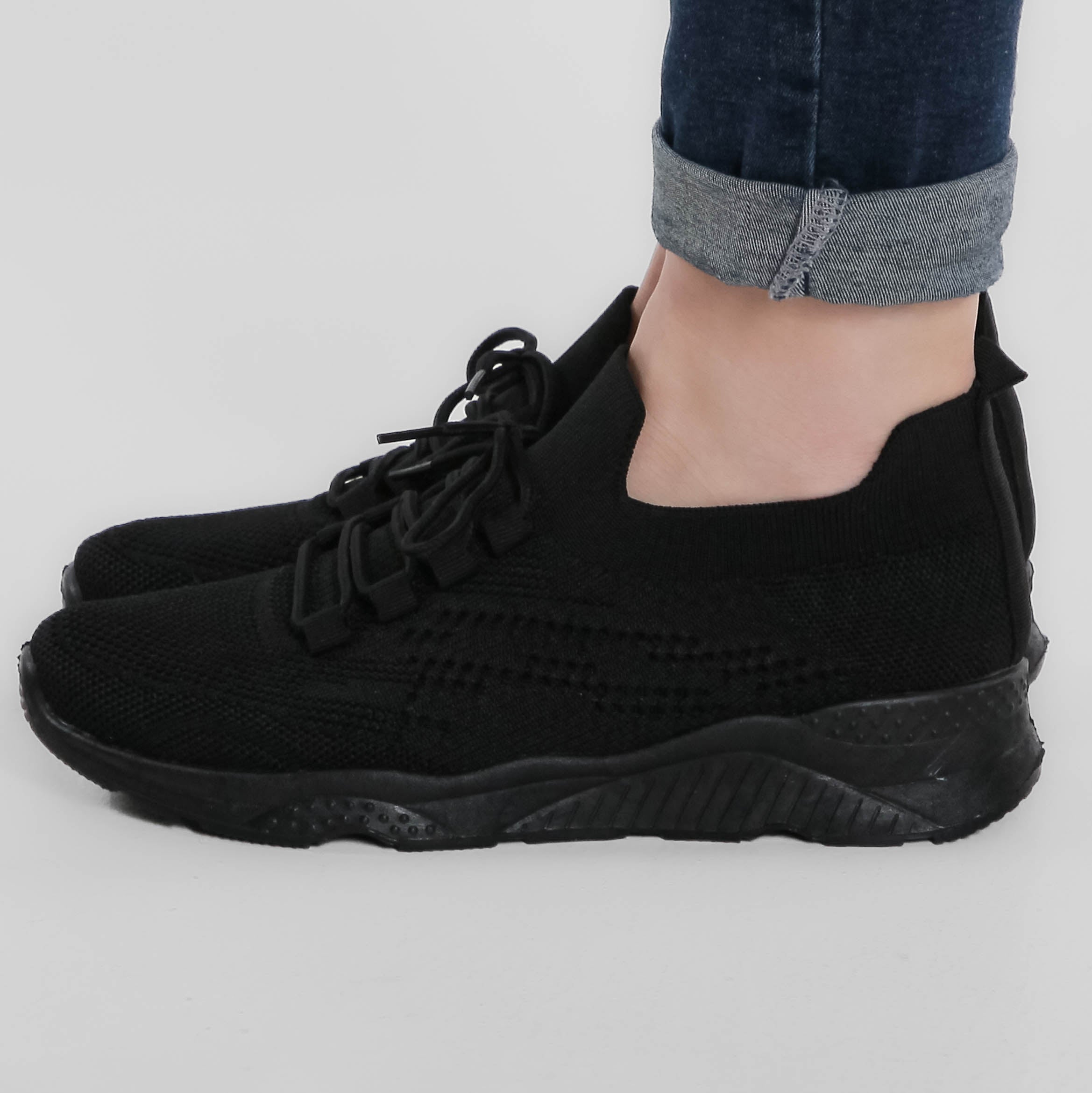 Isabella™ | Chic Canvas Sneakers for Everyday Elegance