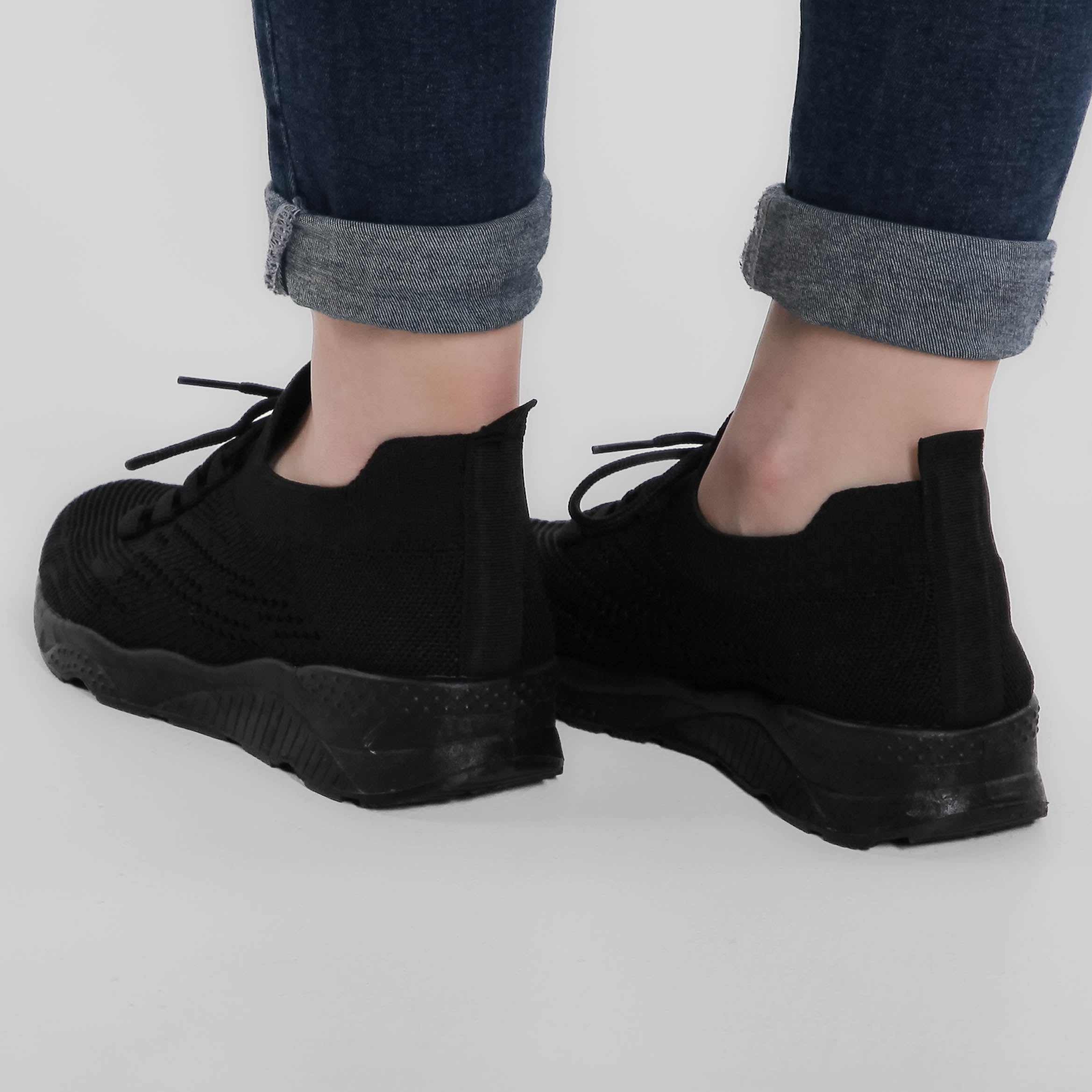 Isabella™ | Chic Canvas Sneakers for Everyday Elegance