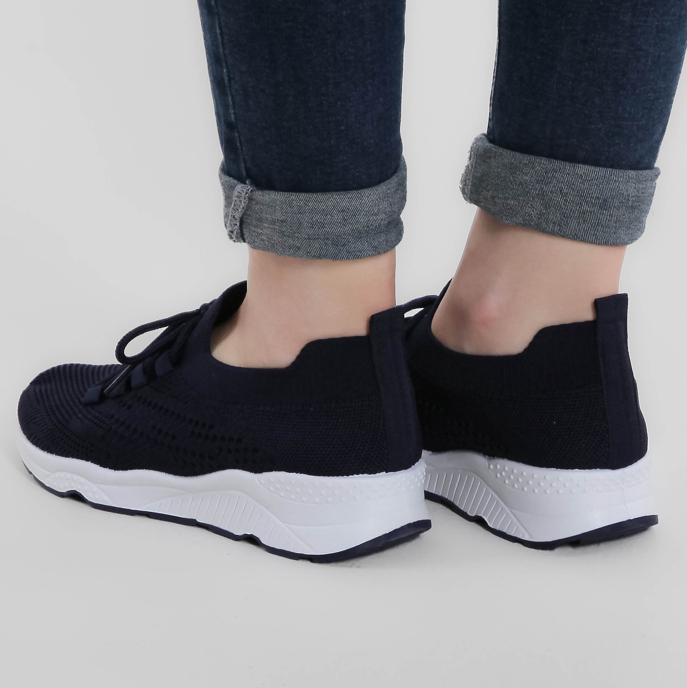 Isabella™ | Chic Canvas Sneakers for Everyday Elegance